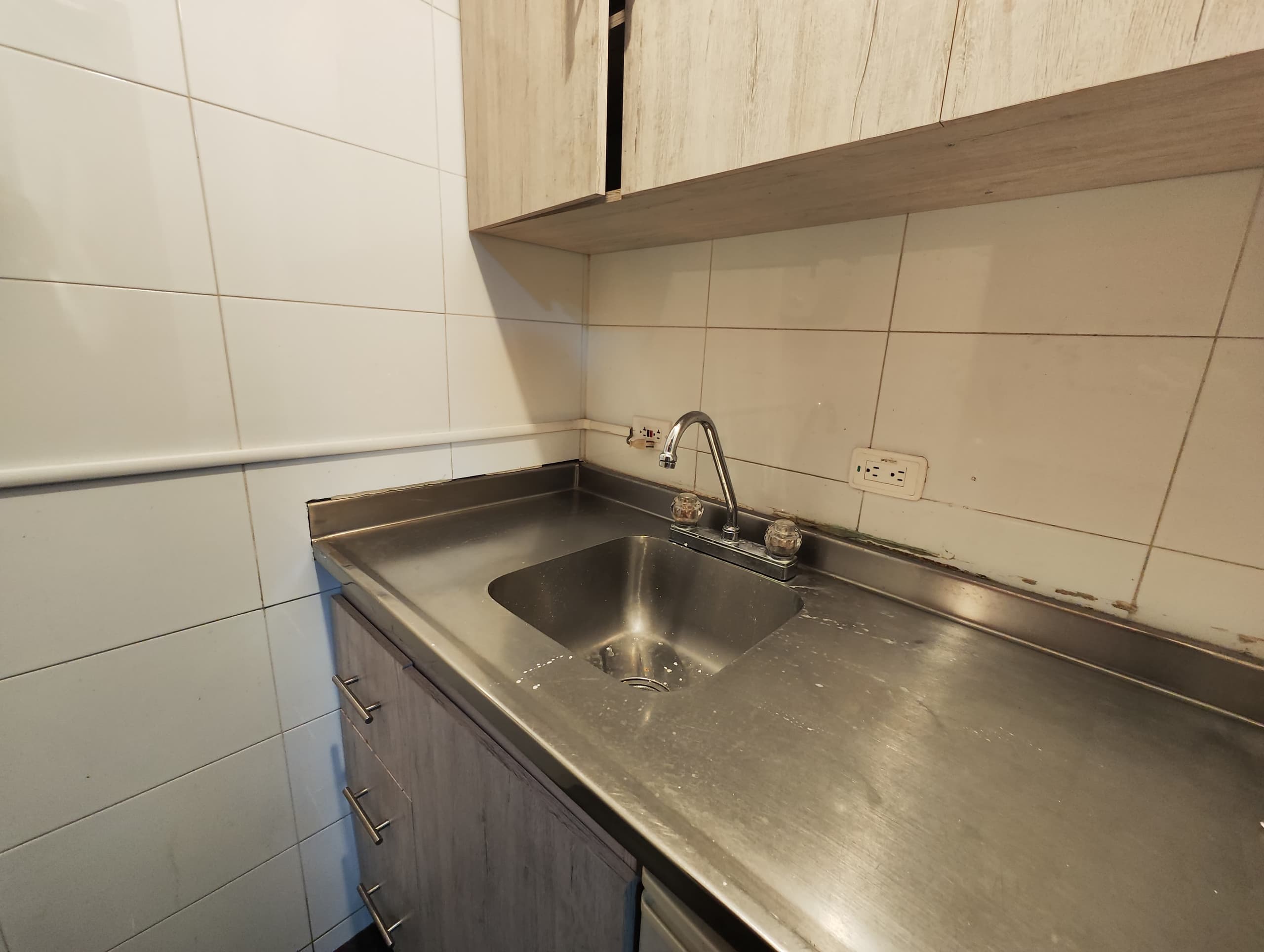 Oficina en arriendo en Milla De Oro, El Poblado, Medellín — foto 2 de 8