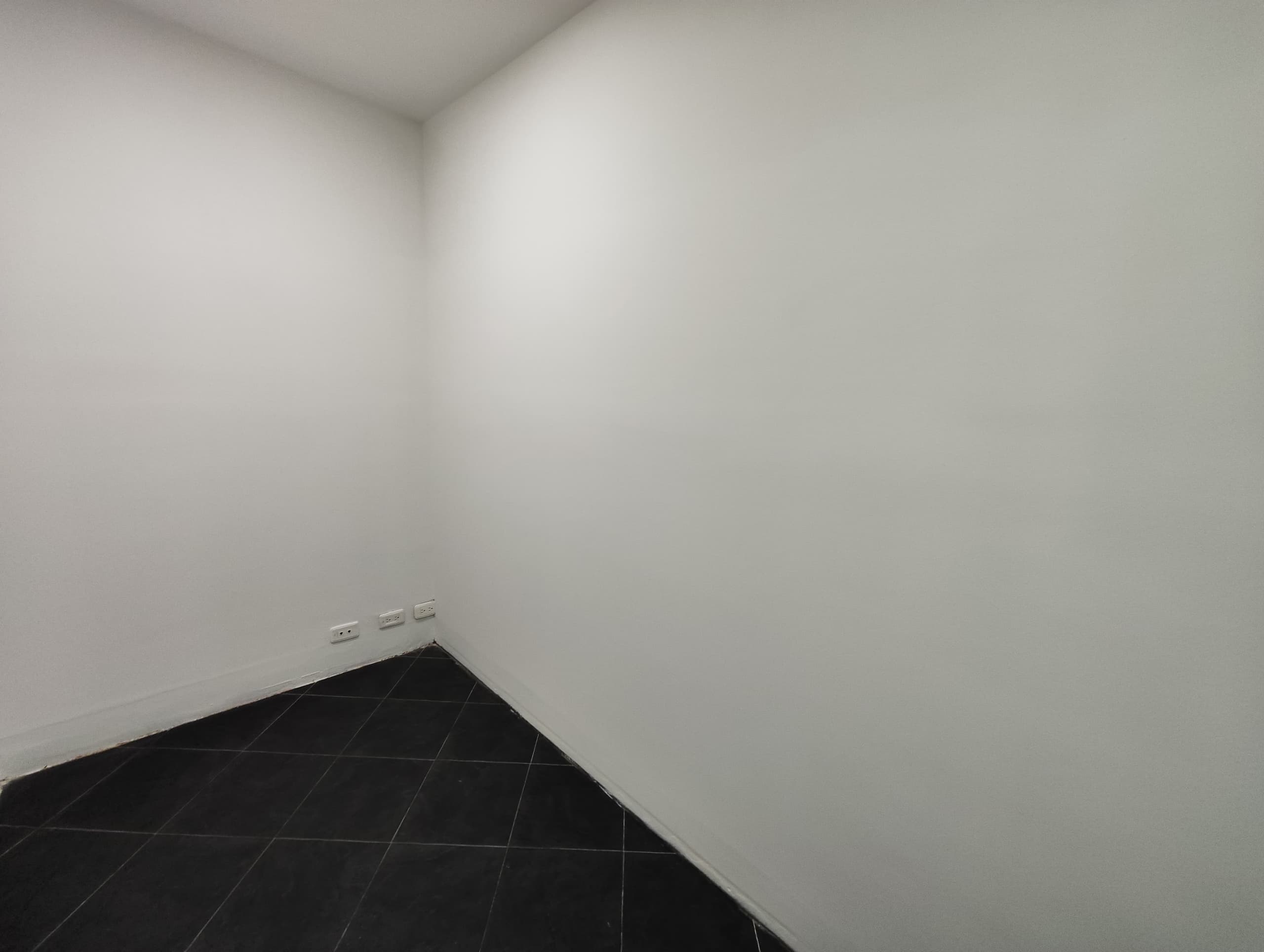 Oficina en arriendo en Milla De Oro, El Poblado, Medellín — foto 4 de 8