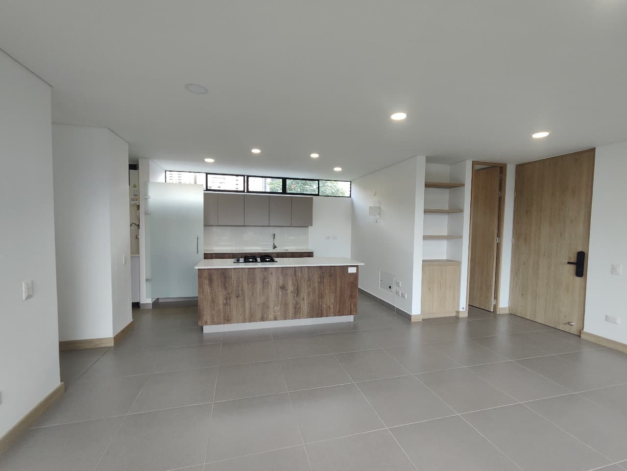 Apartamento en arriendo en El Tesoro, El Poblado, Medellín — foto 2 de 20