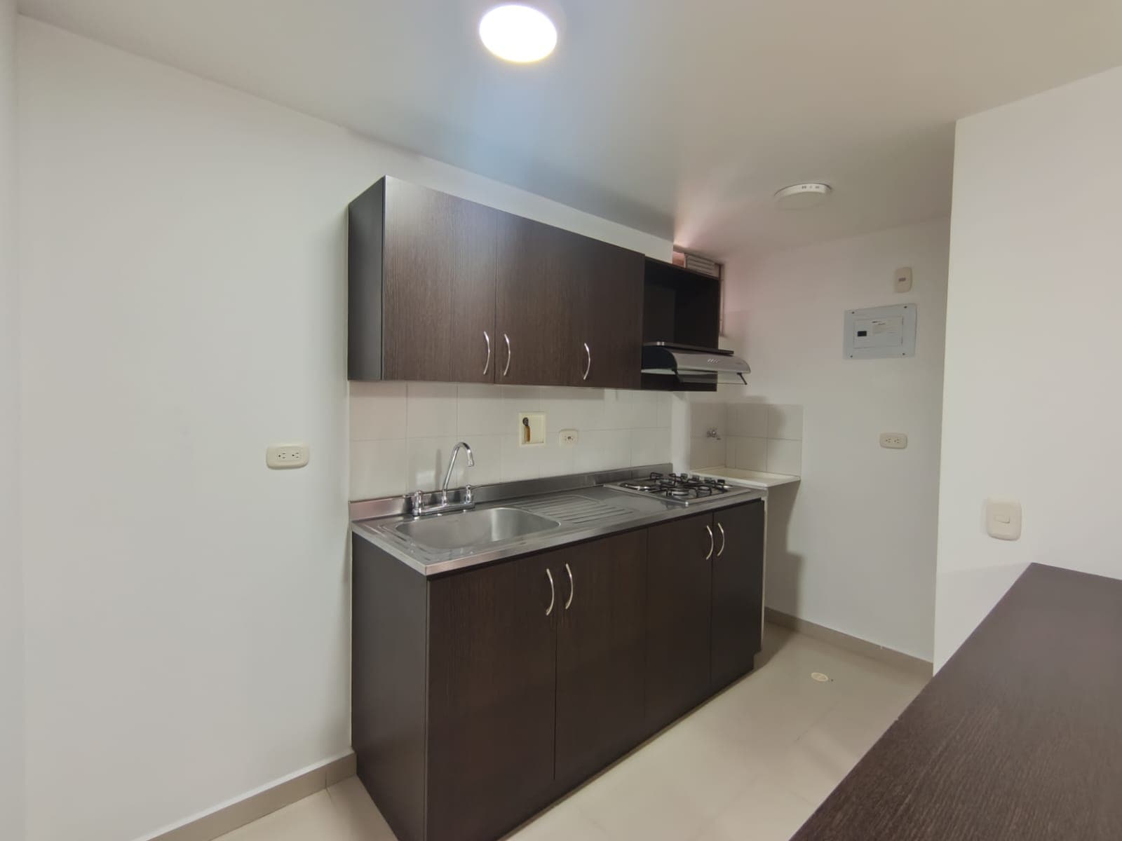 Apartaestudio en arriendo en El Nogal Los Almendros, Belen, Medellín — foto 4 de 20