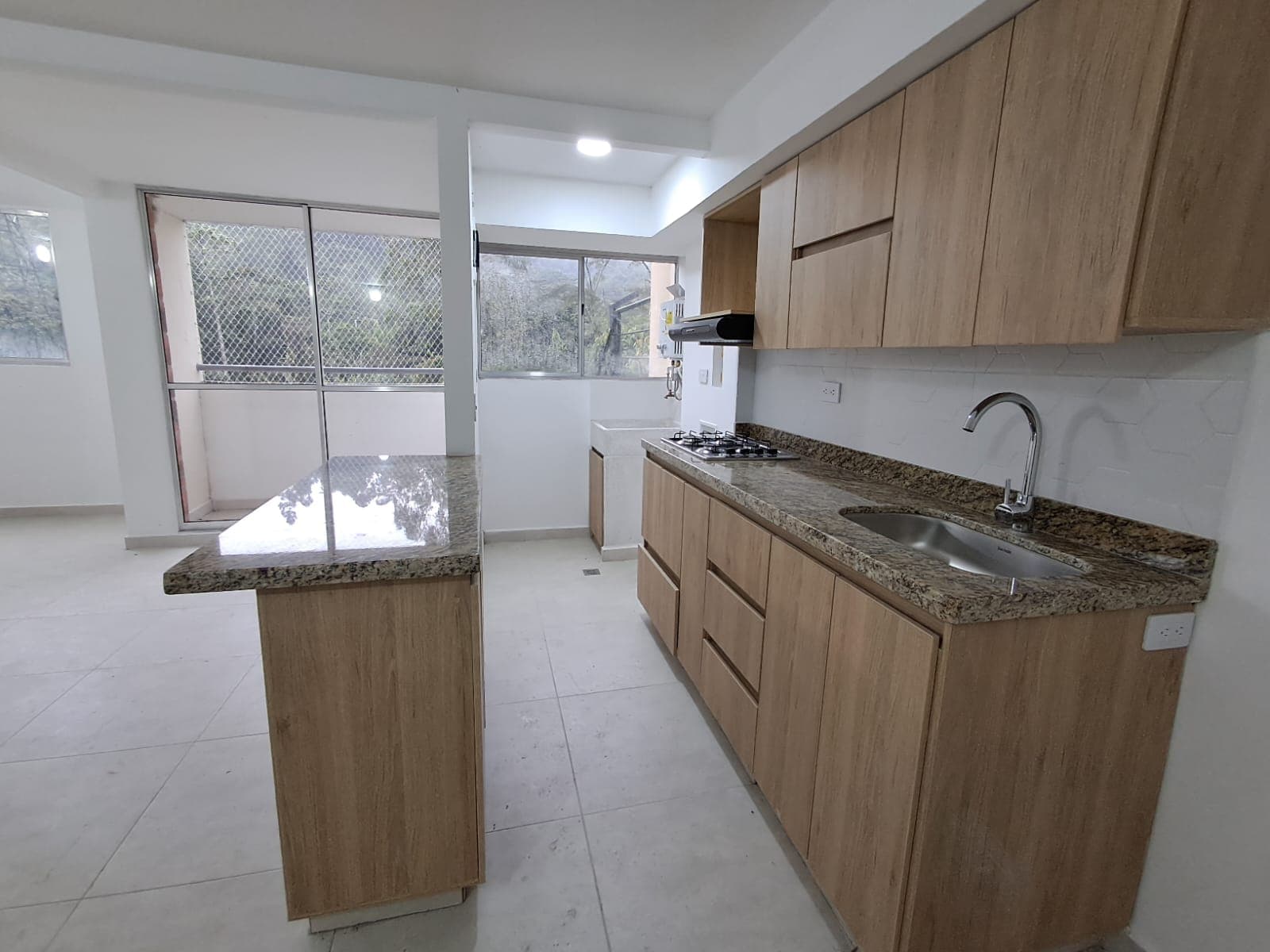 Apartamento en arriendo en La Aldea La, La Estrella — foto 1 de 16