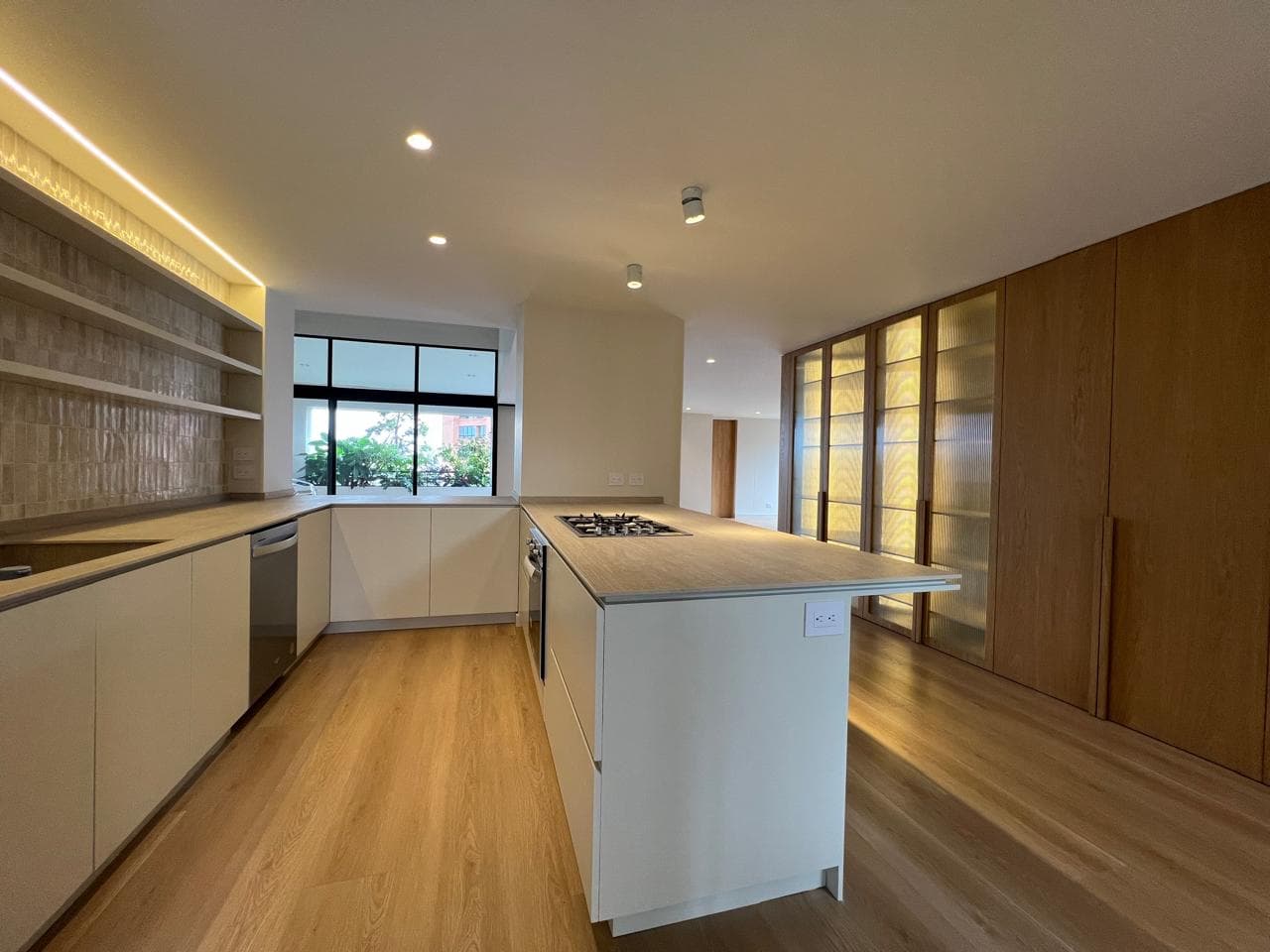 Apartamento en arriendo en La Florida El, El Poblado, Medellín — foto 3 de 20
