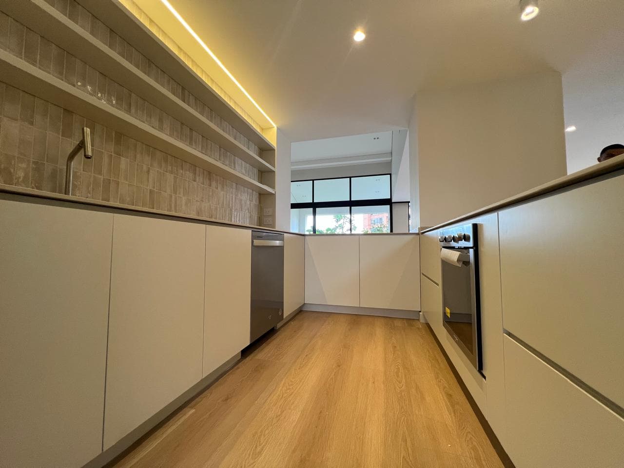 Apartamento en arriendo en La Florida El, El Poblado, Medellín — foto 5 de 20