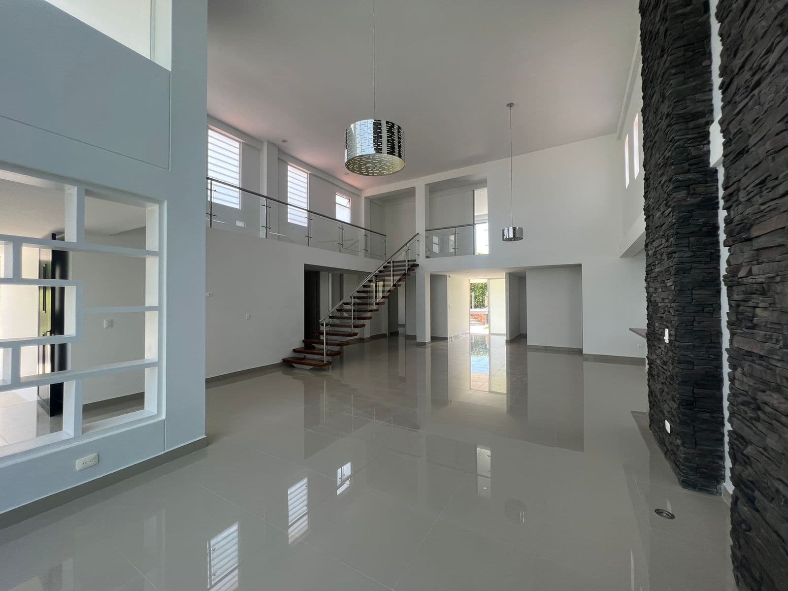 Casa Campestre en arriendo en Cerritos, Pereira — foto 2 de 15