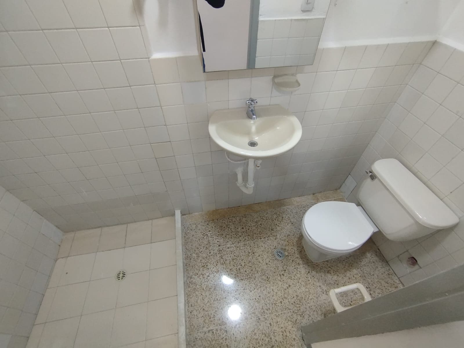 Casa Comercial en arriendo en El Velódromo, Laureles, Medellín — foto 2 de 20