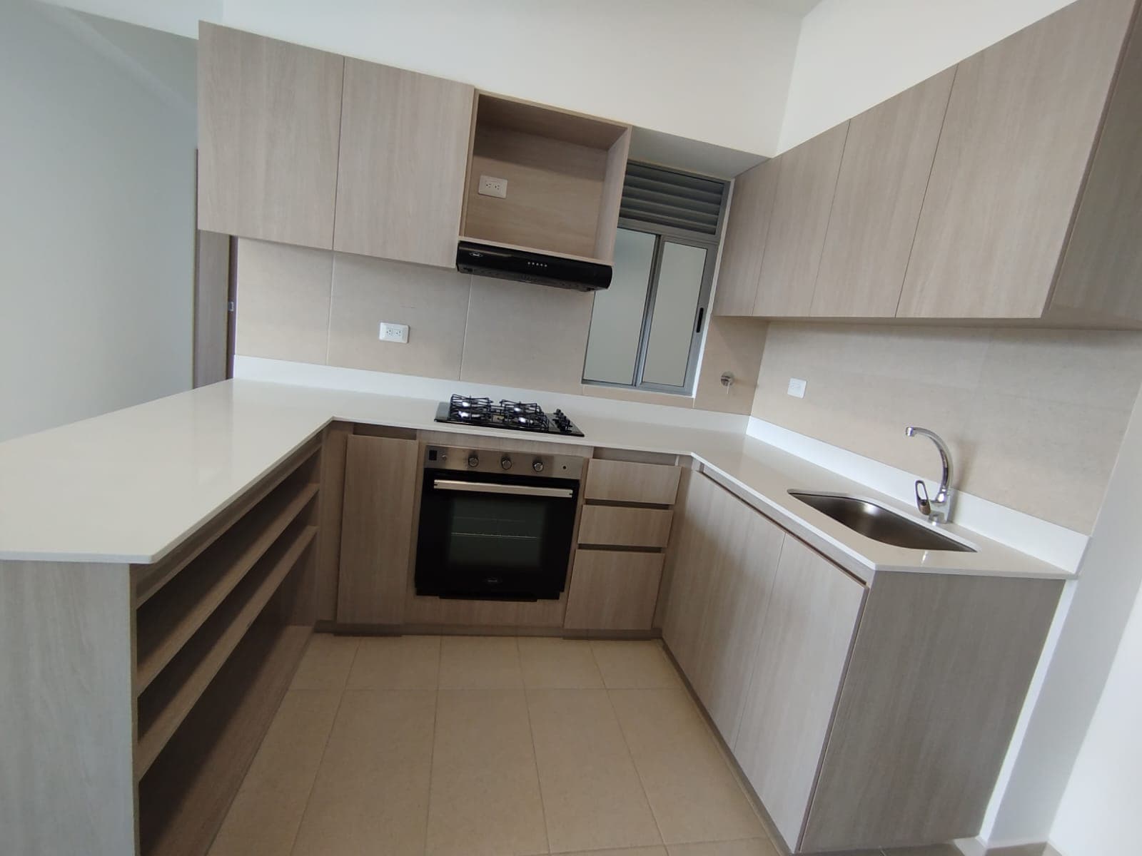 Apartamento en arriendo en Rionegro — foto 4 de 18