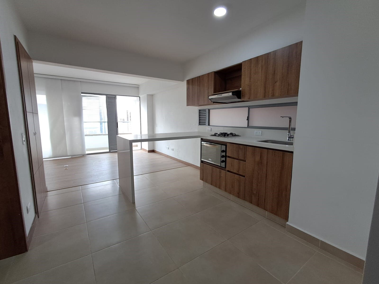 Apartamento en arriendo en Prados De, Sabaneta — foto 2 de 15