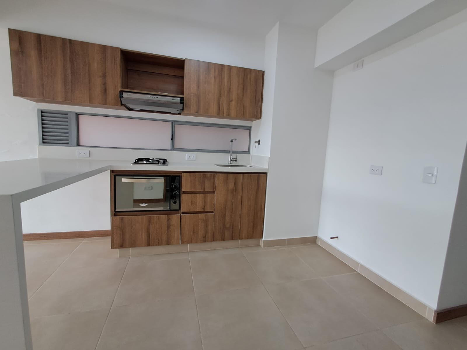 Apartamento en arriendo en Prados De, Sabaneta — foto 3 de 15