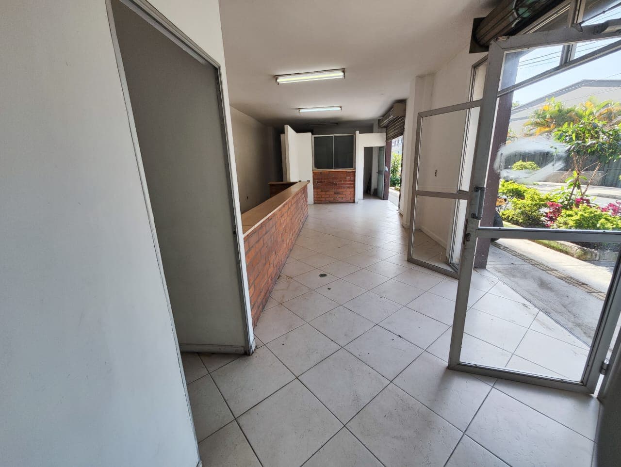 Local en arriendo en Los Naranjos, Itagui — foto 1 de 8