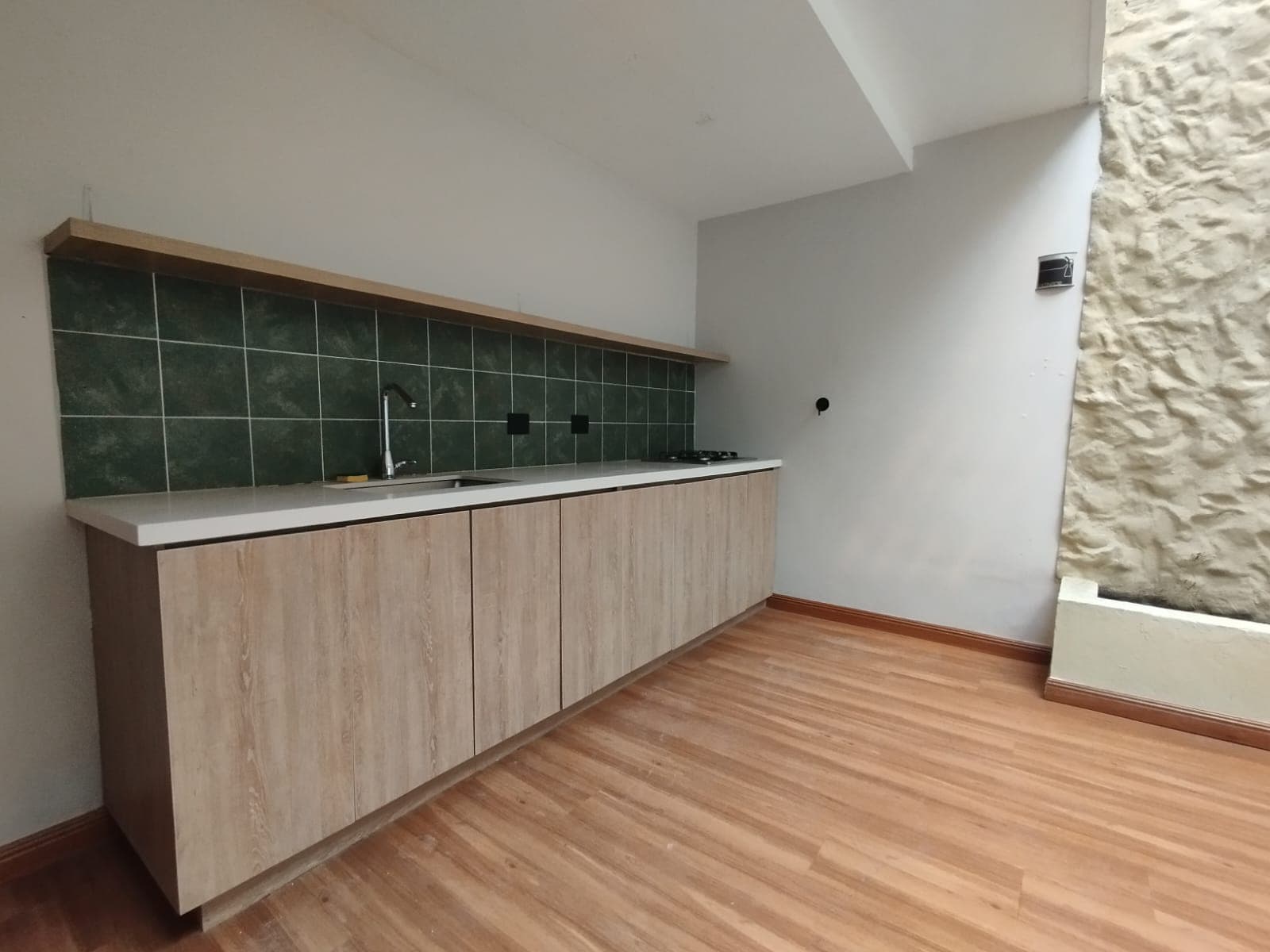Casa Comercial en arriendo en Manila, El Poblado, Medellín — foto 1 de 20