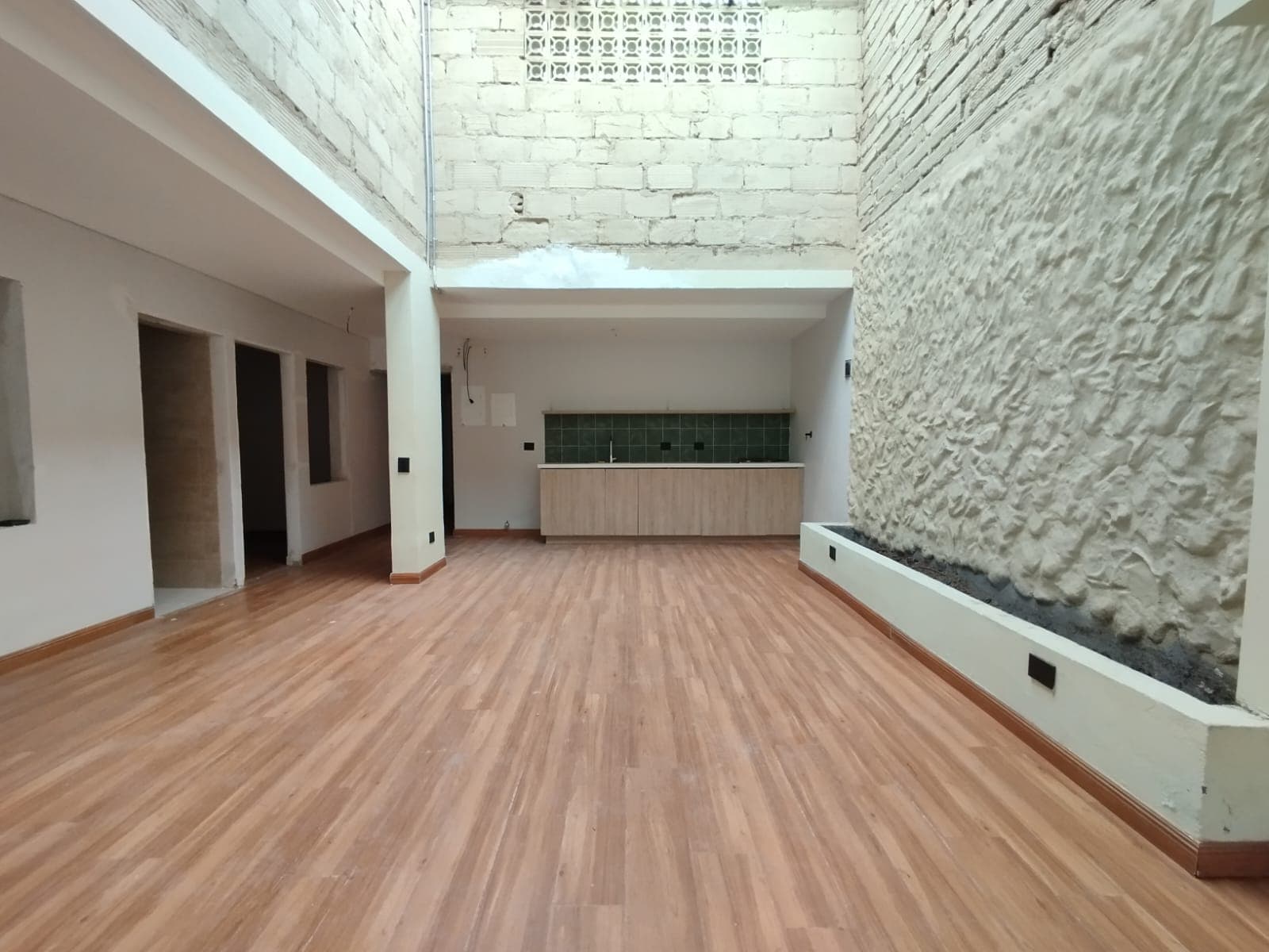 Casa Comercial en arriendo en Manila, El Poblado, Medellín — foto 3 de 20