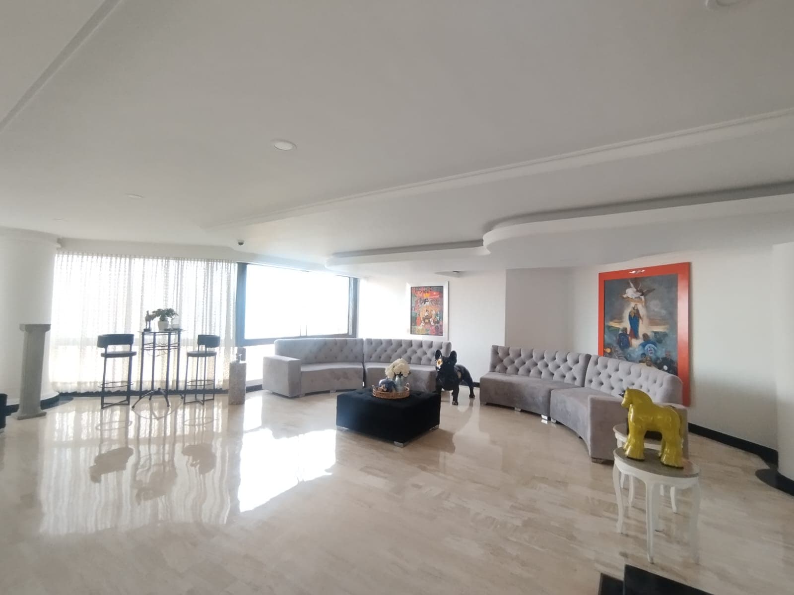 Apartamento en arriendo en Los Balsos, El Poblado, Medellín — foto 2 de 20