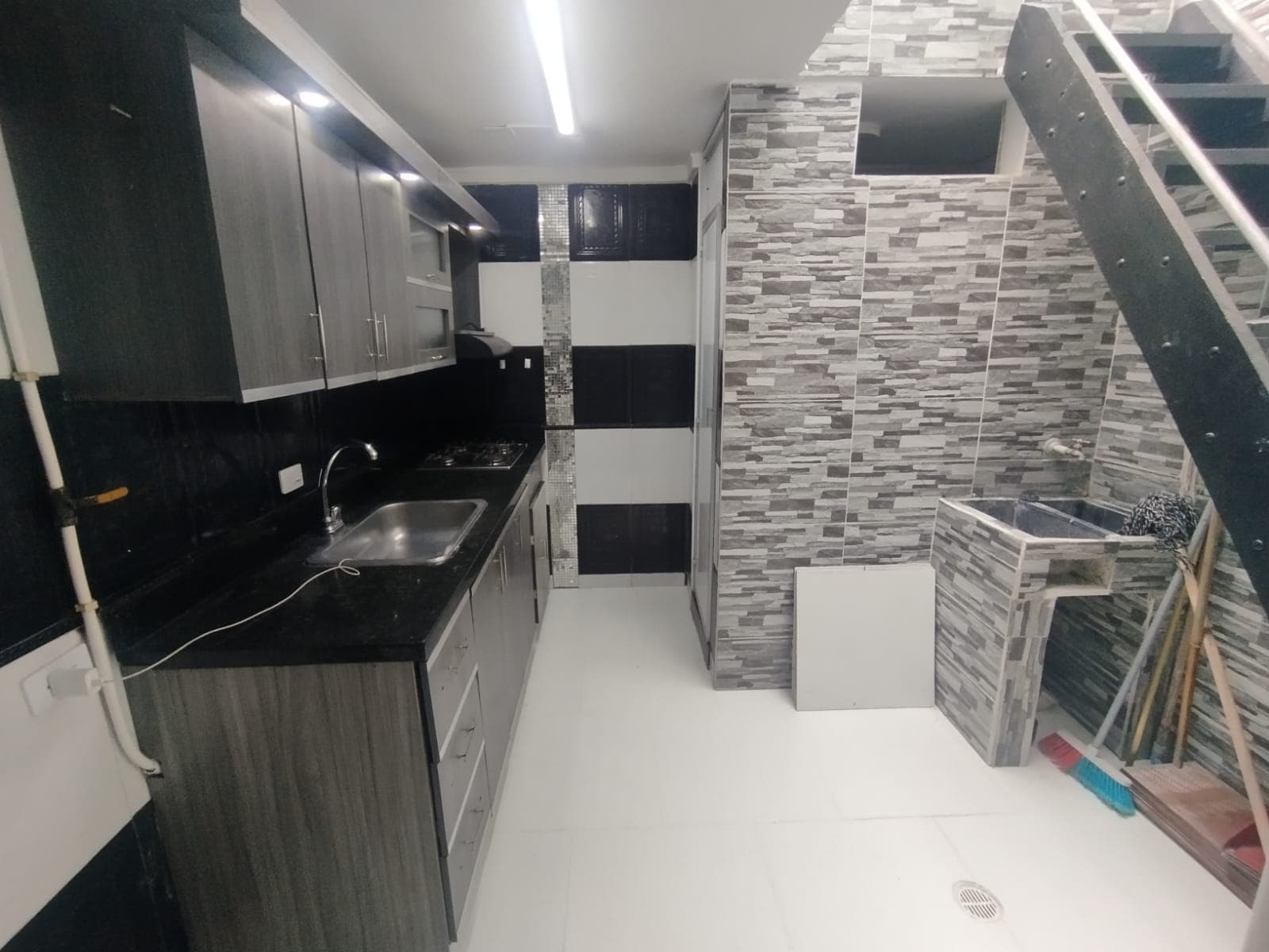 Casa Vivienda en arriendo en Villa Hermosa, Centro, Medellín — foto 2 de 20