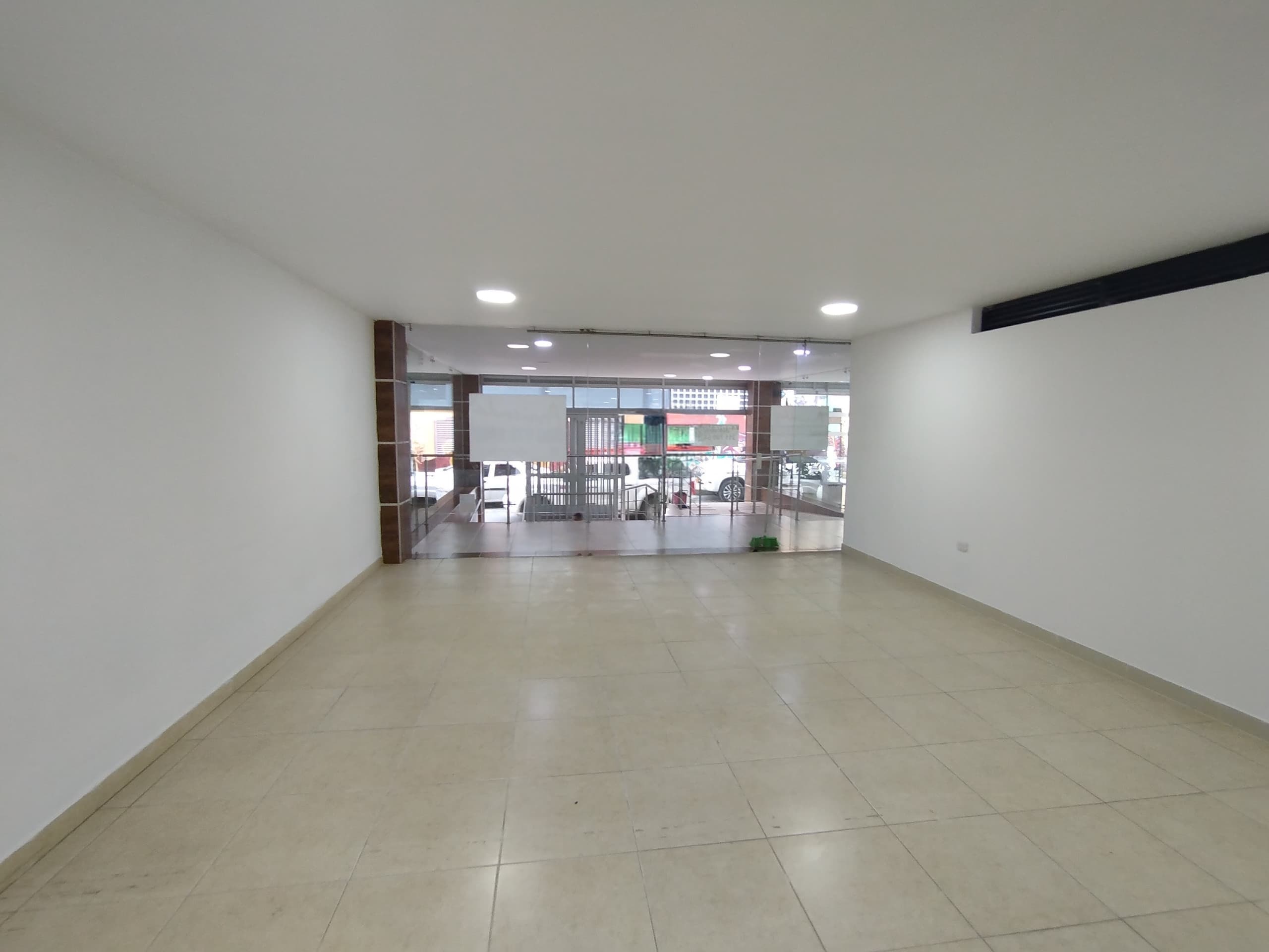 Local en arriendo en Centro De, Santa Rosa De Cabal — foto 1 de 16