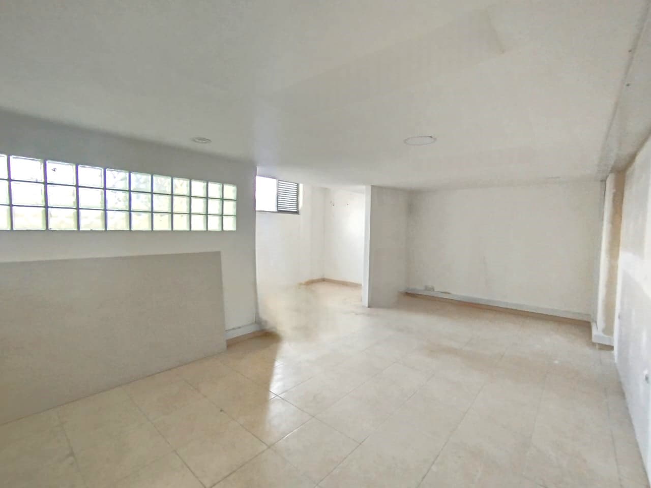 Local en arriendo en Centro De, Santa Rosa De Cabal — foto 1 de 17
