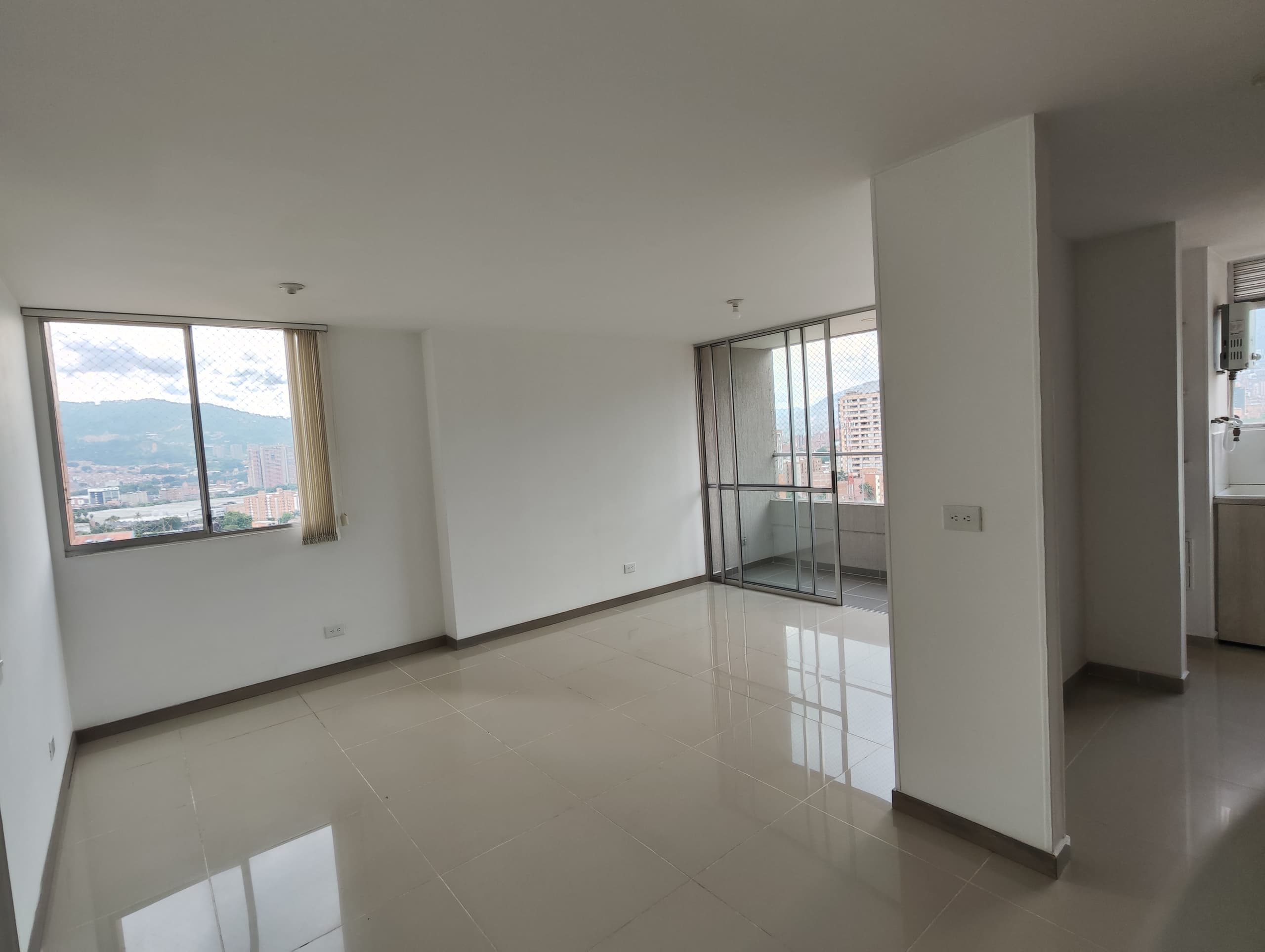 Apartamento en arriendo en Señorial, Envigado — foto 1 de 19