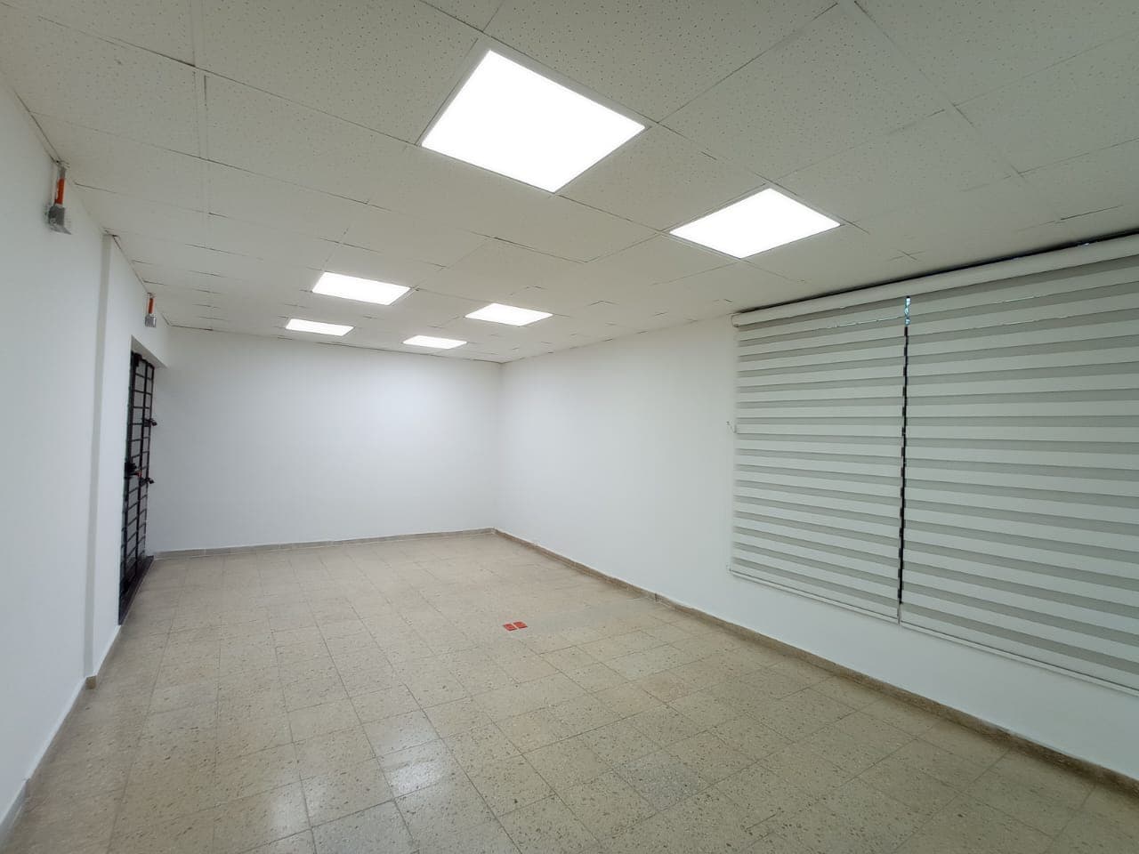 Casa Comercial en arriendo en Estadio, Laureles, Medellín — foto 2 de 20
