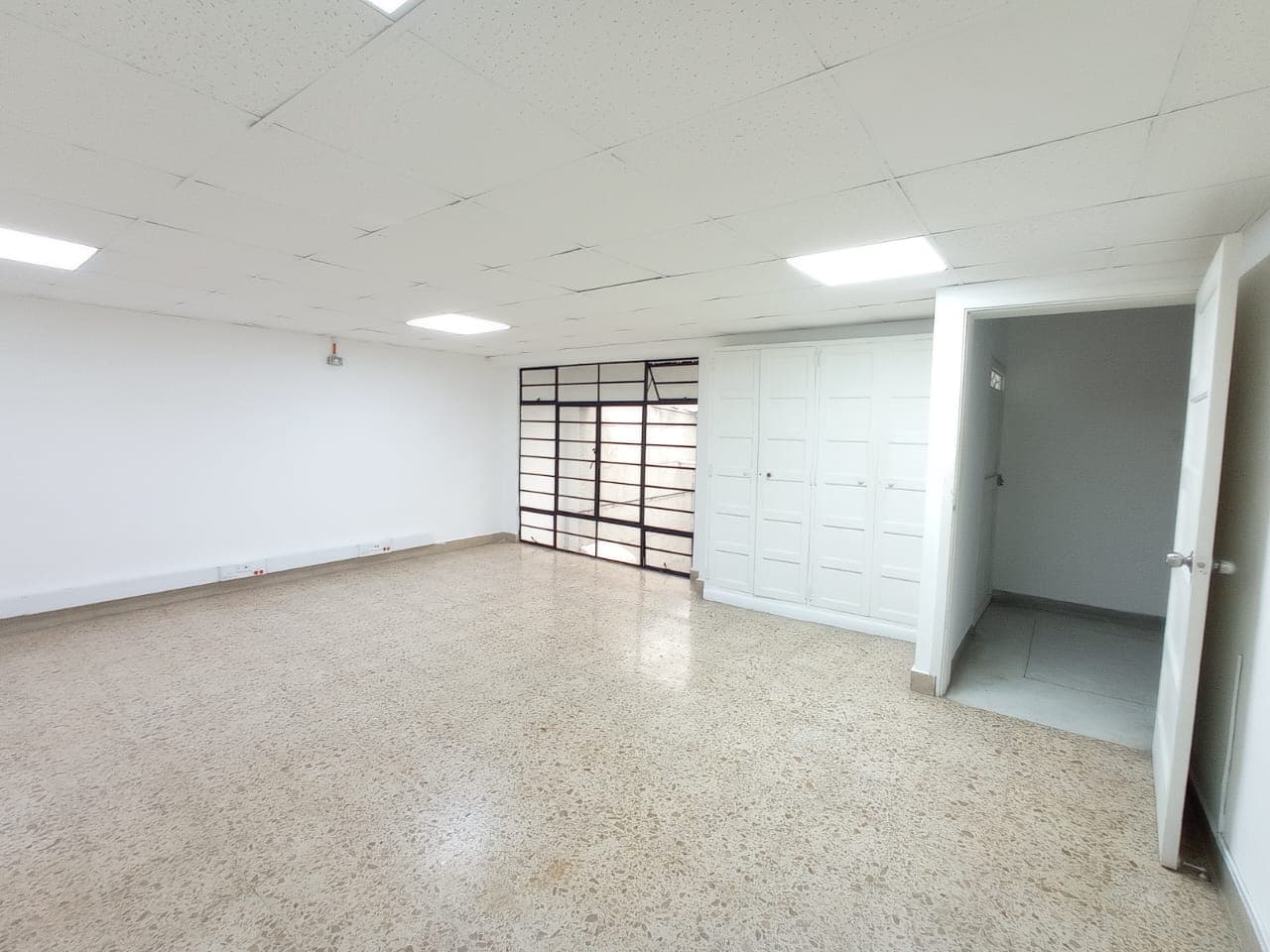 Casa Comercial en arriendo en Estadio, Laureles, Medellín — foto 3 de 20