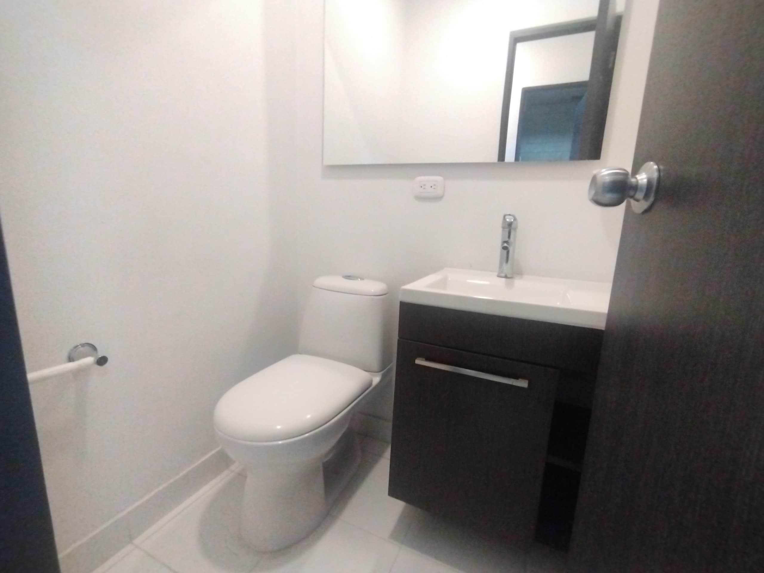 Oficina en arriendo en Aguacatala, El Poblado, Medellín — foto 5 de 6