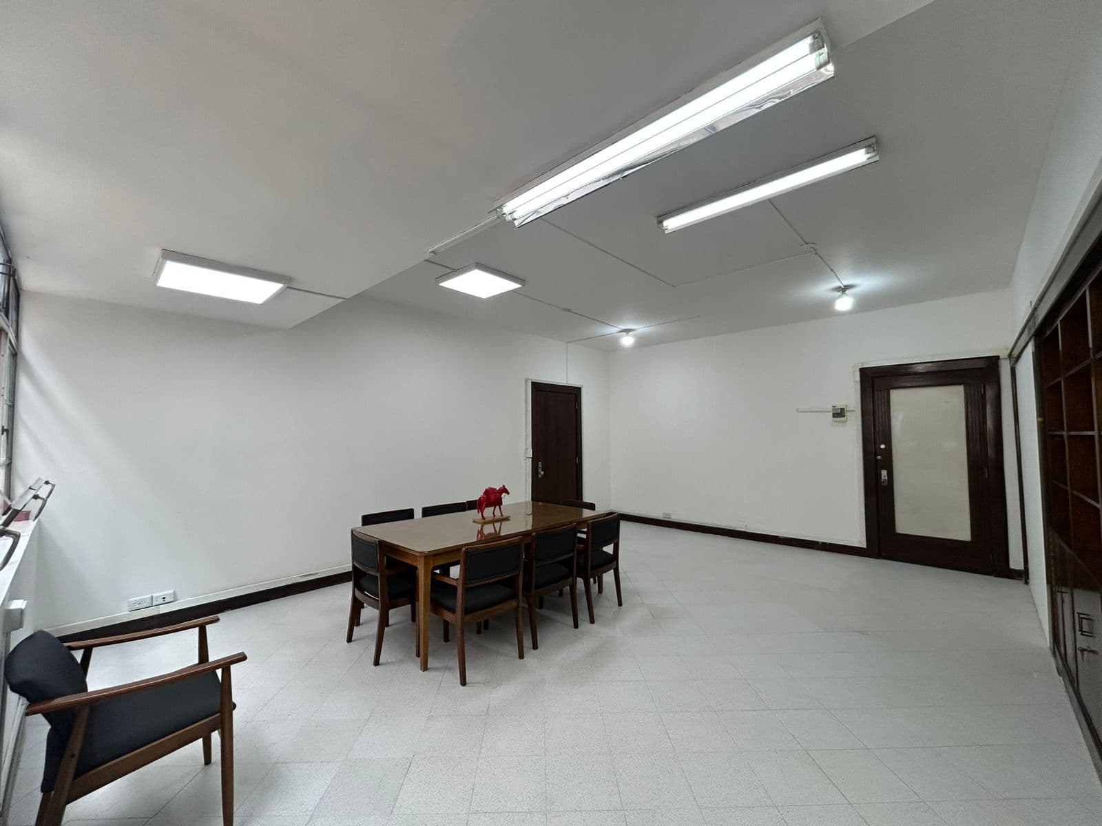 Oficina en arriendo en Centro, Medellín — foto 1 de 12