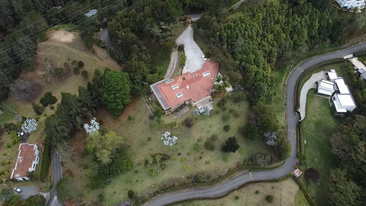Casa Campestre en arriendo en Loma Del Escobero, Envigado — foto 4 de 20