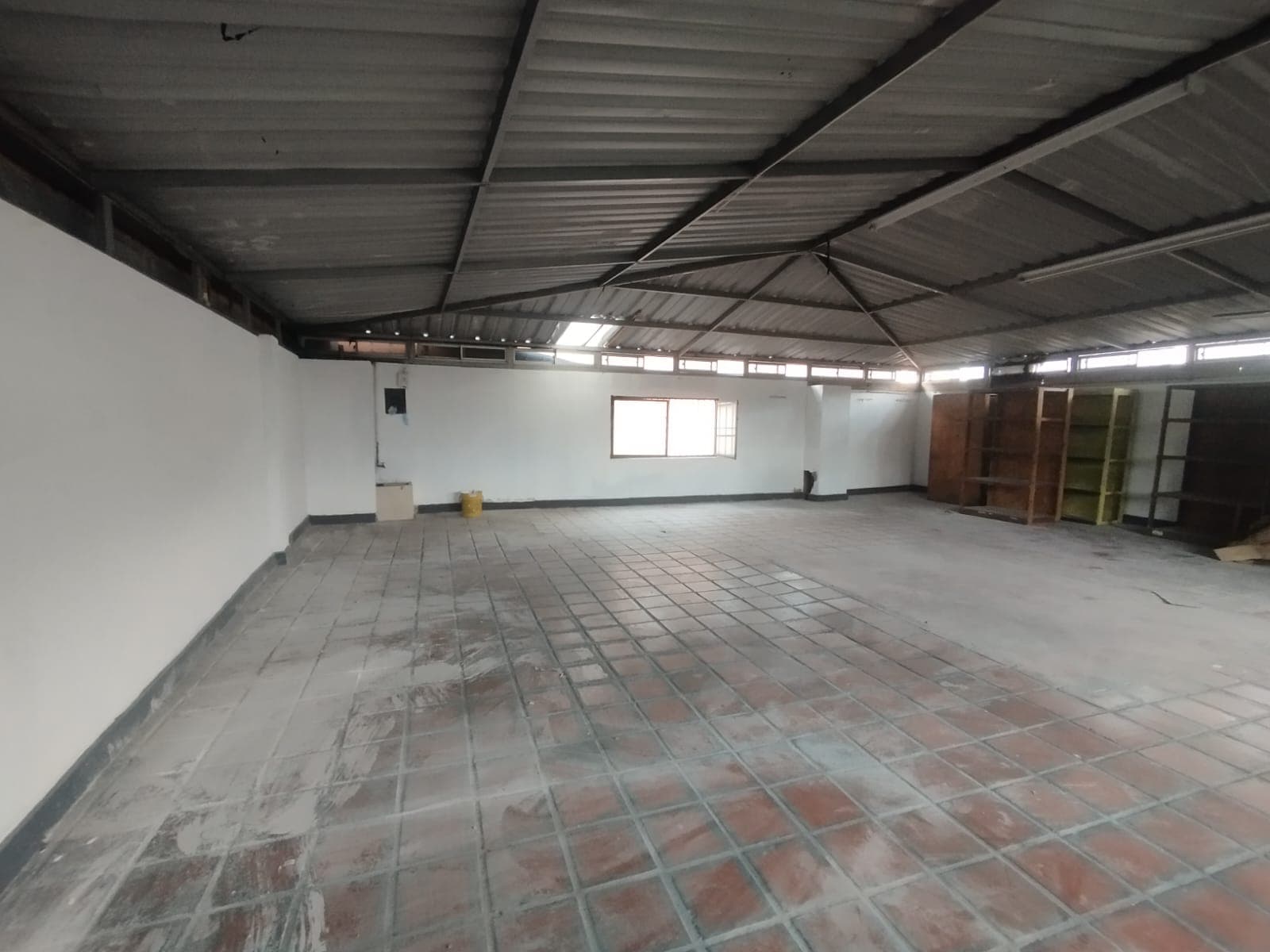 Local en arriendo en Alpujarra, Centro, Medellín — foto 5 de 12