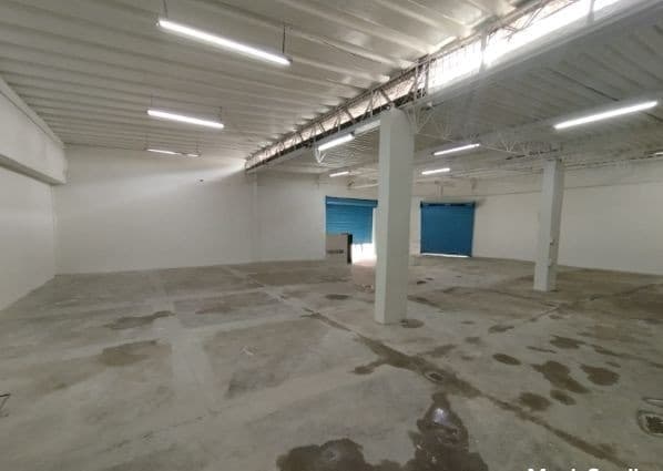 Local en arriendo en La Candelaria, Centro, Medellín — foto 1 de 12