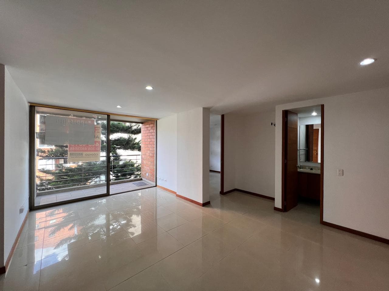 Apartamento en arriendo en Conquistadores, Laureles, Medellín — foto 3 de 19