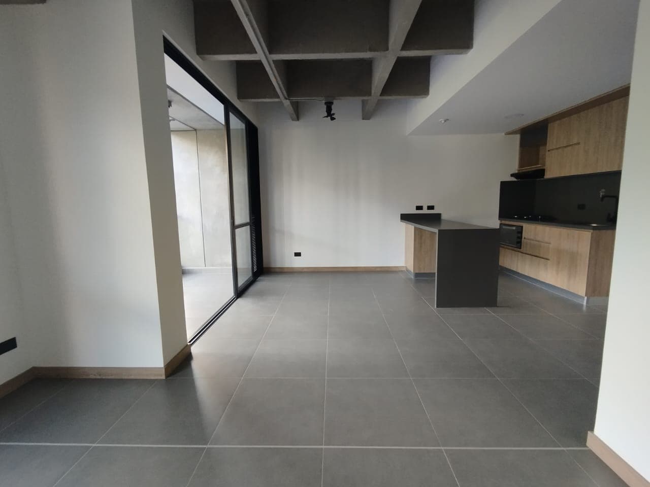 Apartaestudio en arriendo en Loma Del Escobero, Envigado — foto 5 de 15