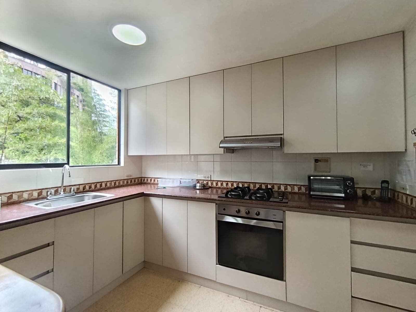Apartamento en arriendo en Medellín — foto 3 de 17