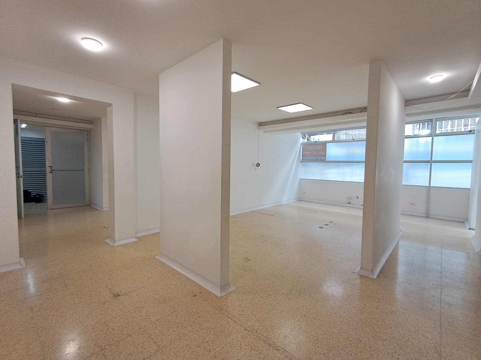 Oficina en arriendo en Girardota — foto 1 de 19