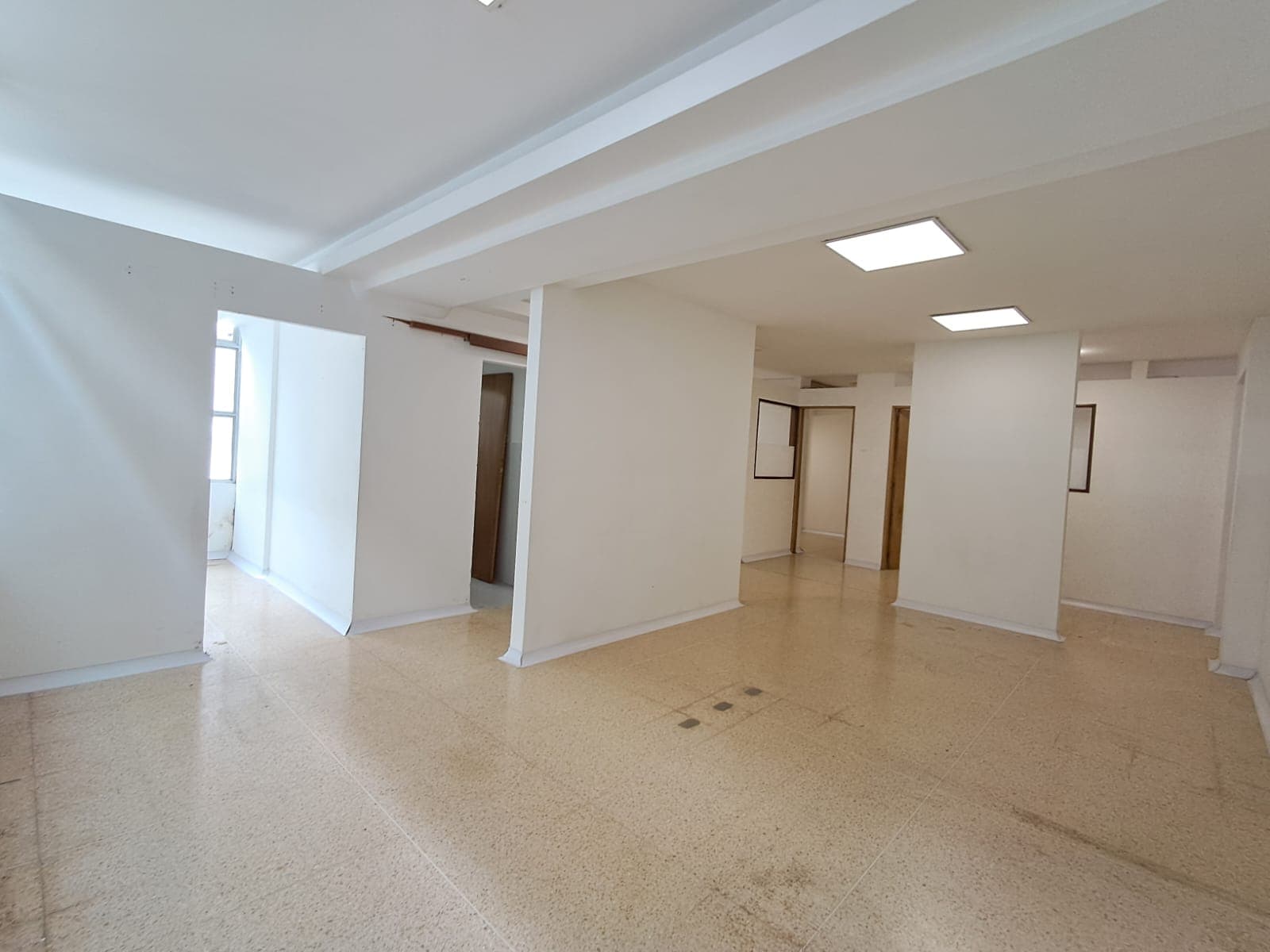 Oficina en arriendo en Girardota — foto 2 de 19