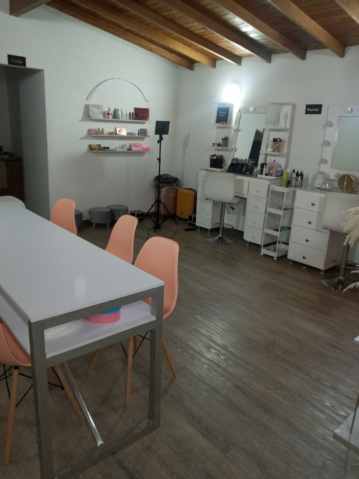 Local en arriendo en San Diego, El Poblado, Medellín — foto 1 de 9