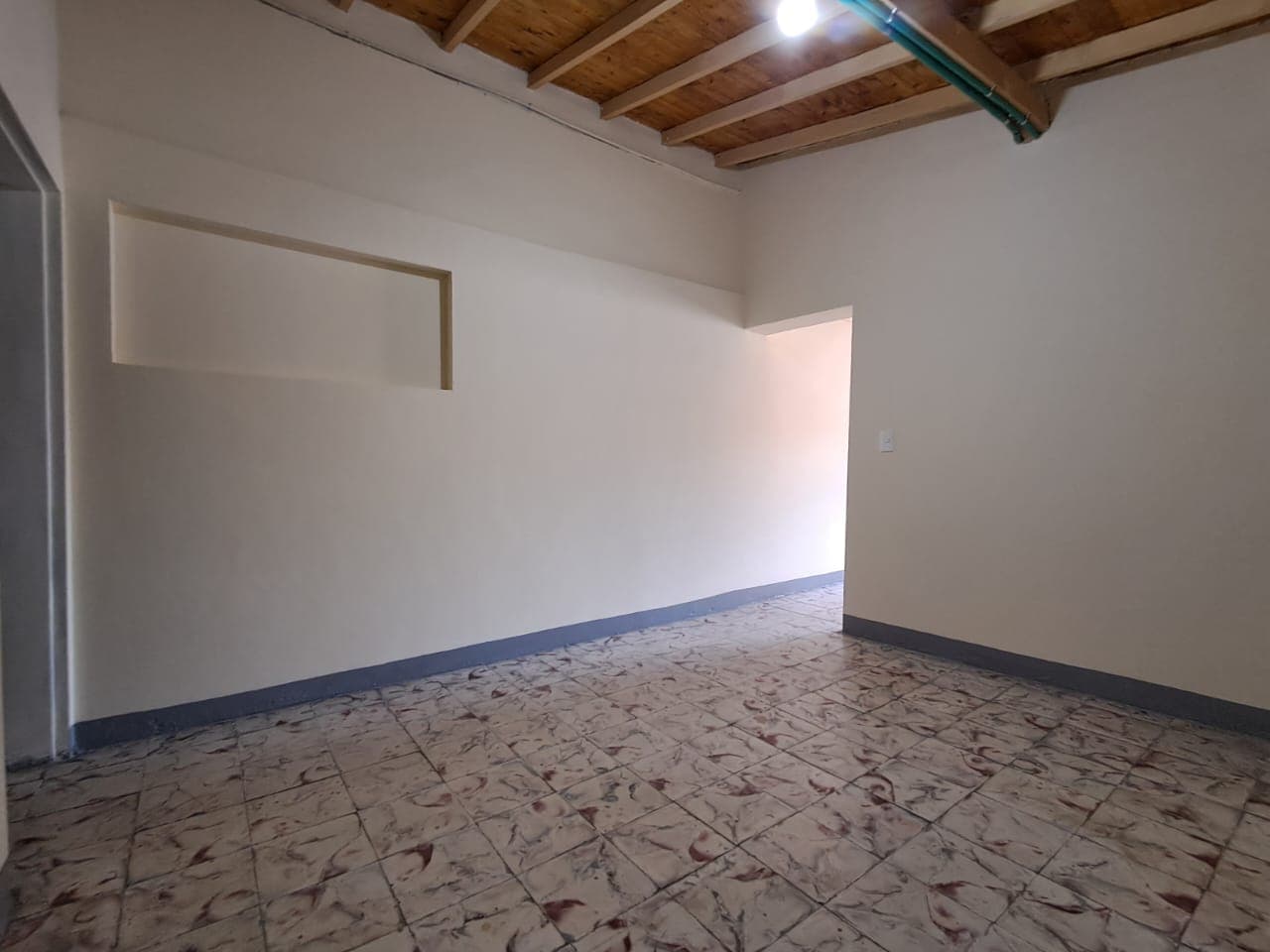 Casa Comercial en arriendo en El Salvador, Centro, Medellín — foto 4 de 12