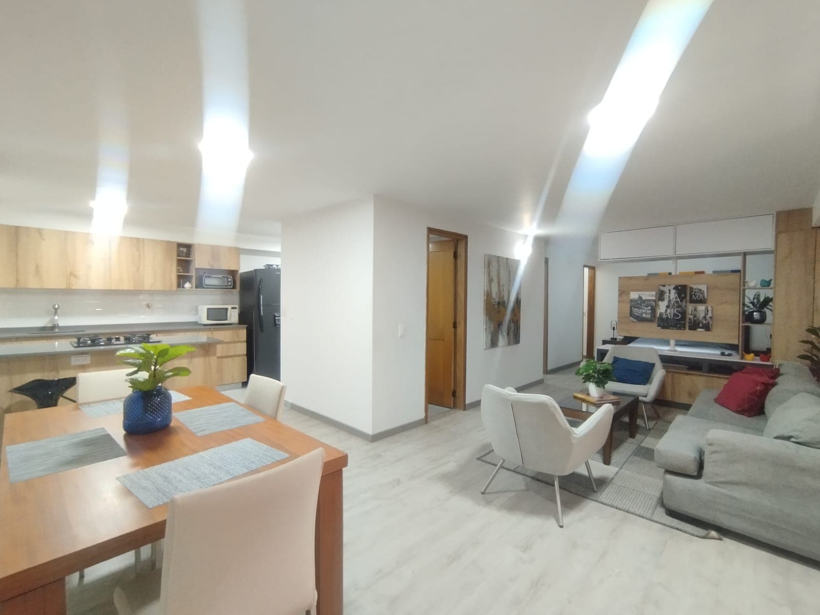 Apartamento en arriendo en La Frontera Campestre, El Poblado, Medellín — foto 1 de 20