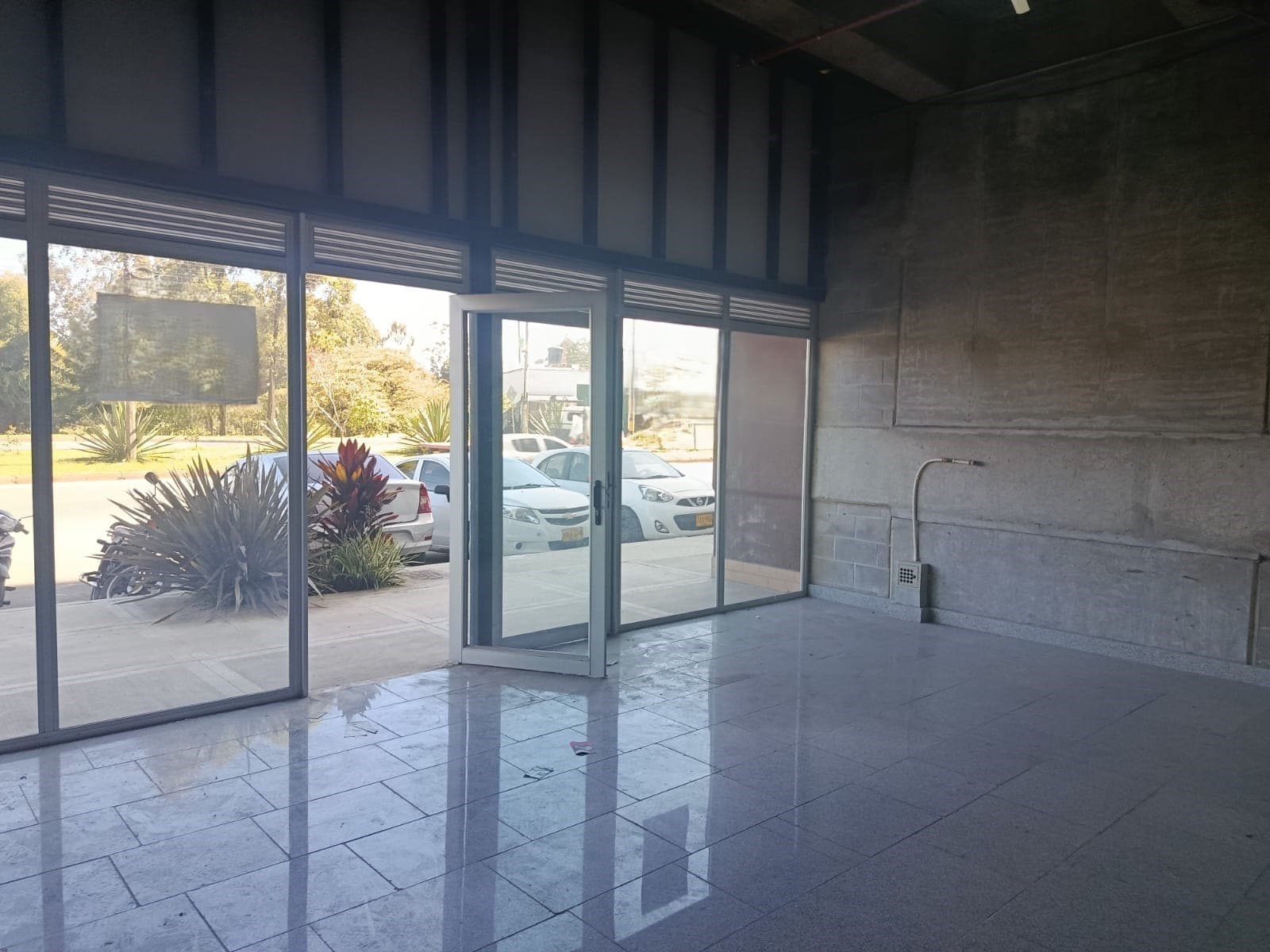 Local en arriendo en Rionegro — foto 2 de 8