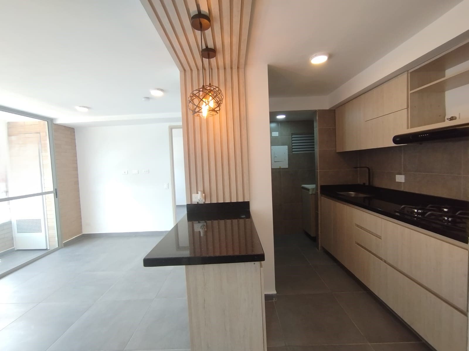 Apartamento en arriendo — foto 1 de 13