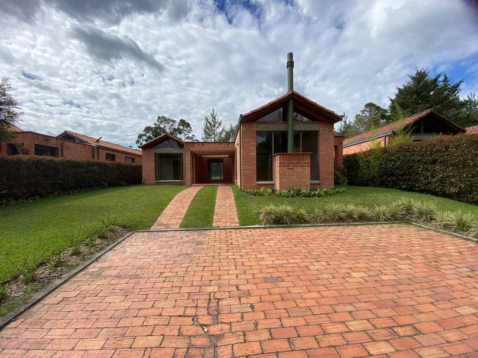 Casa Vivienda en arriendo en El Retiro — foto 1 de 20