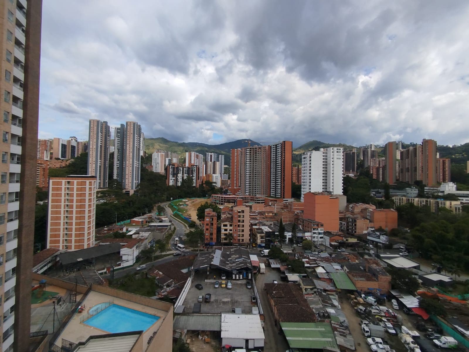 Apartamento en arriendo en Calle Larga, Sabaneta — foto 1 de 19