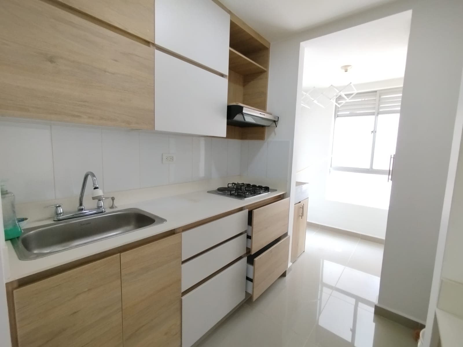 Apartamento en arriendo en Calle Larga, Sabaneta — foto 2 de 19
