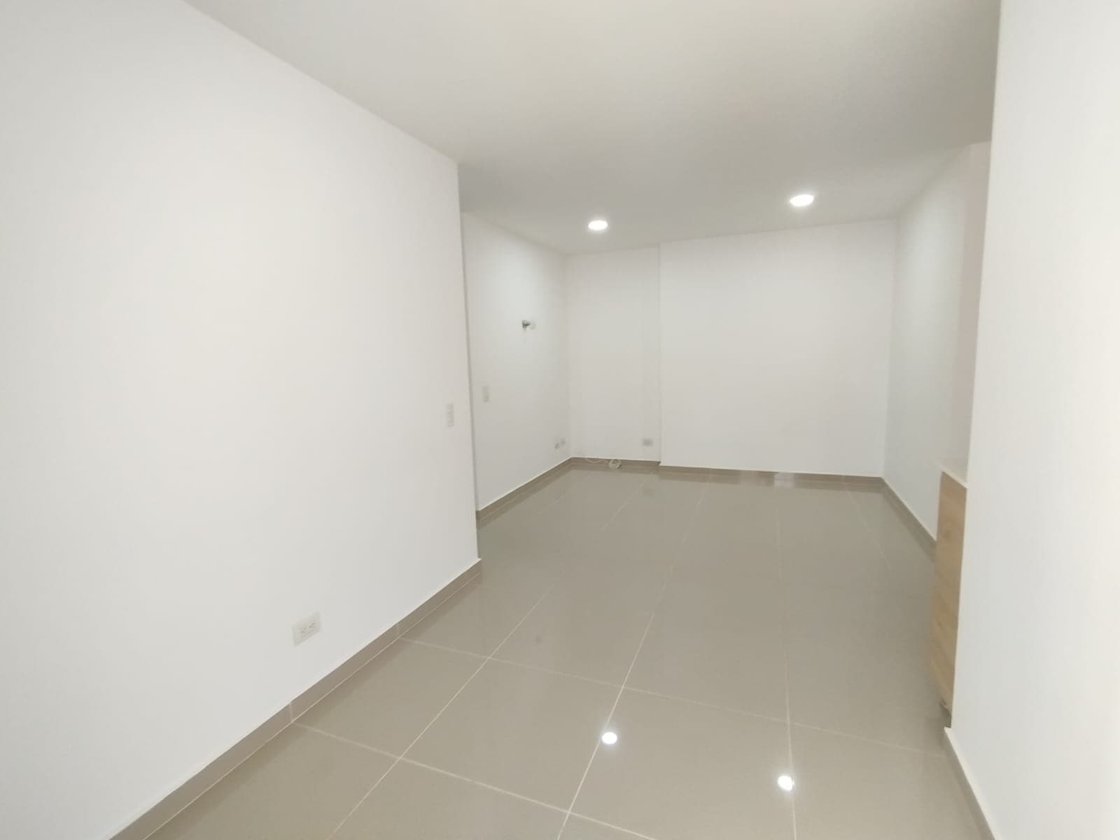Apartamento en arriendo en Calle Larga, Sabaneta — foto 3 de 19