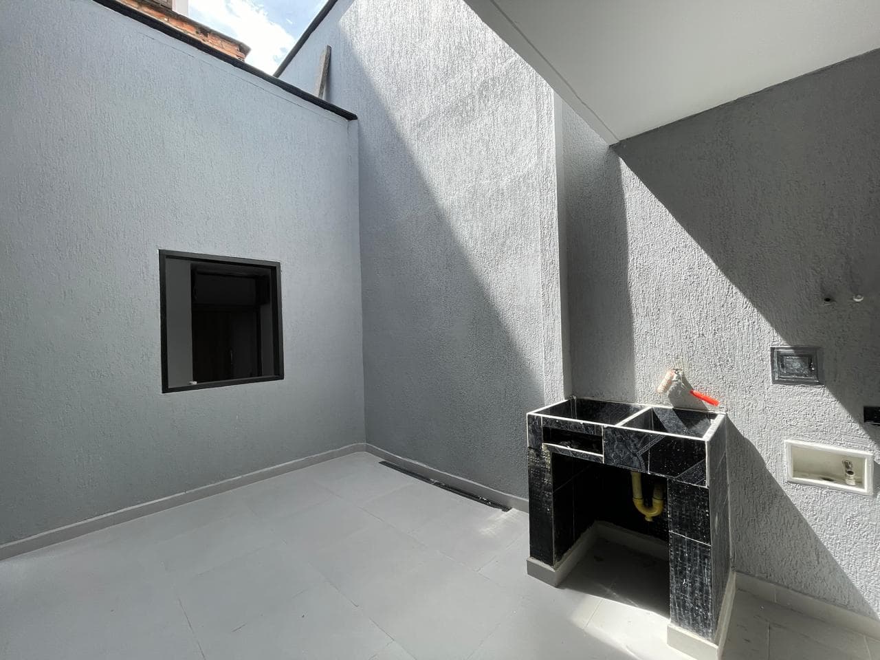 Casa Comercial en arriendo en Alameda, Laureles, Medellín — foto 2 de 20