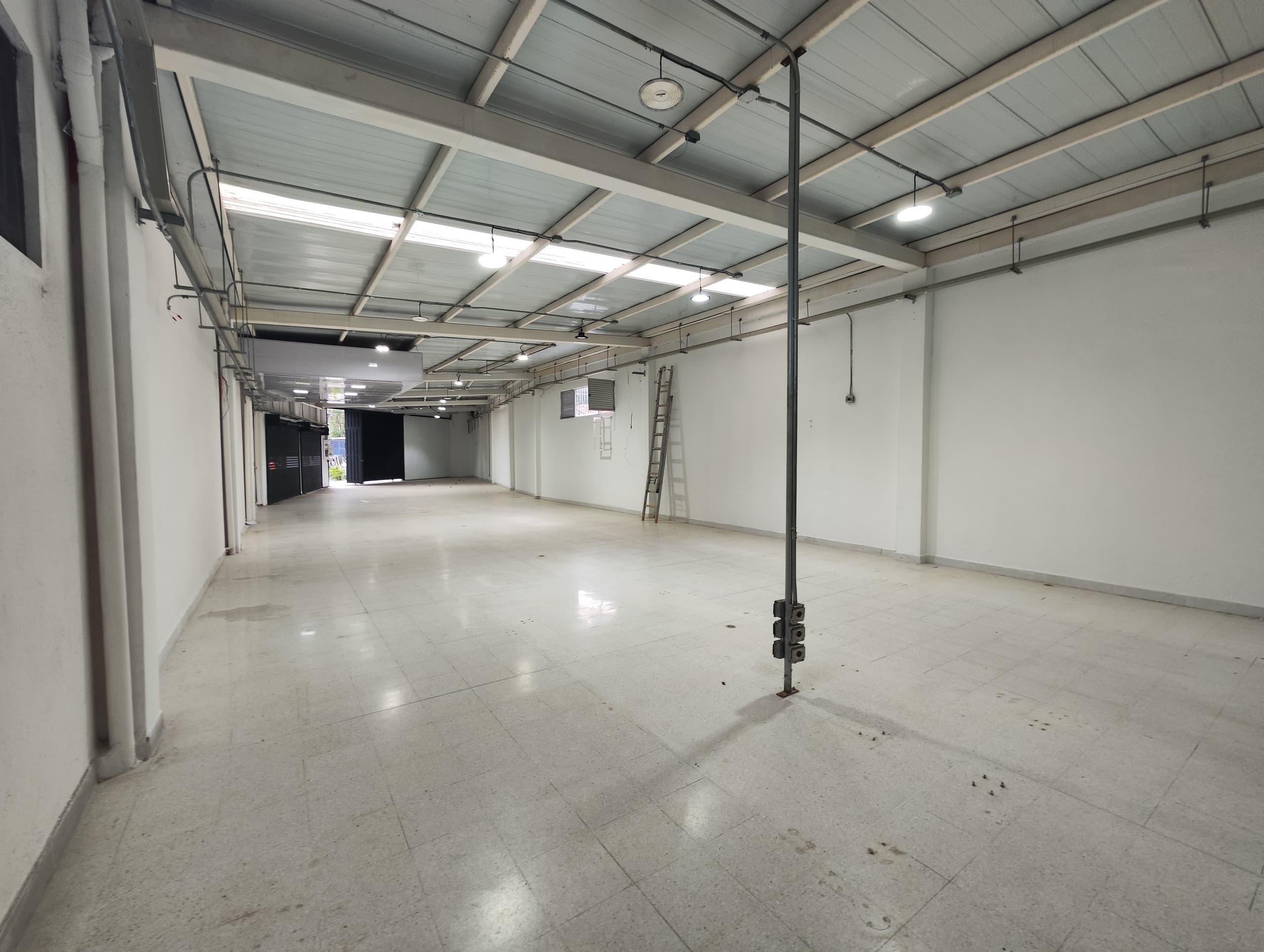 Local en arriendo en San Gabriel, Itagui — foto 4 de 11