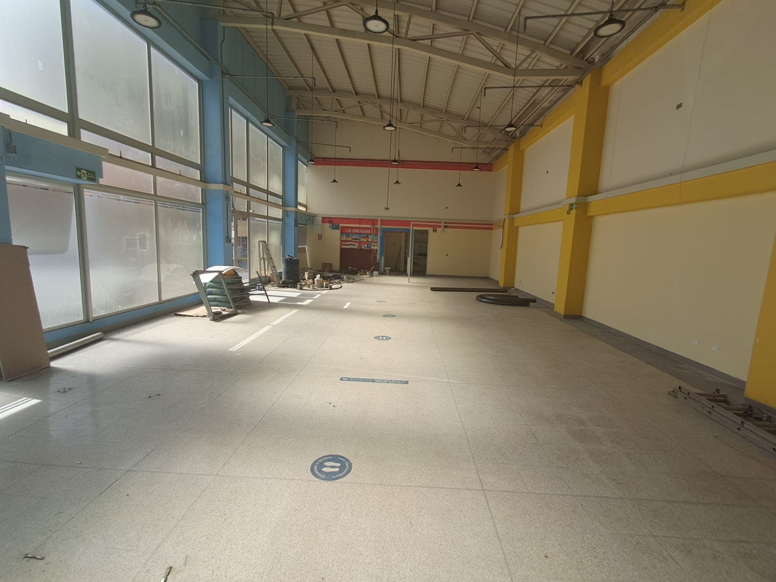 Local en arriendo en Campo Valdes, Centro, Medellín — foto 3 de 9