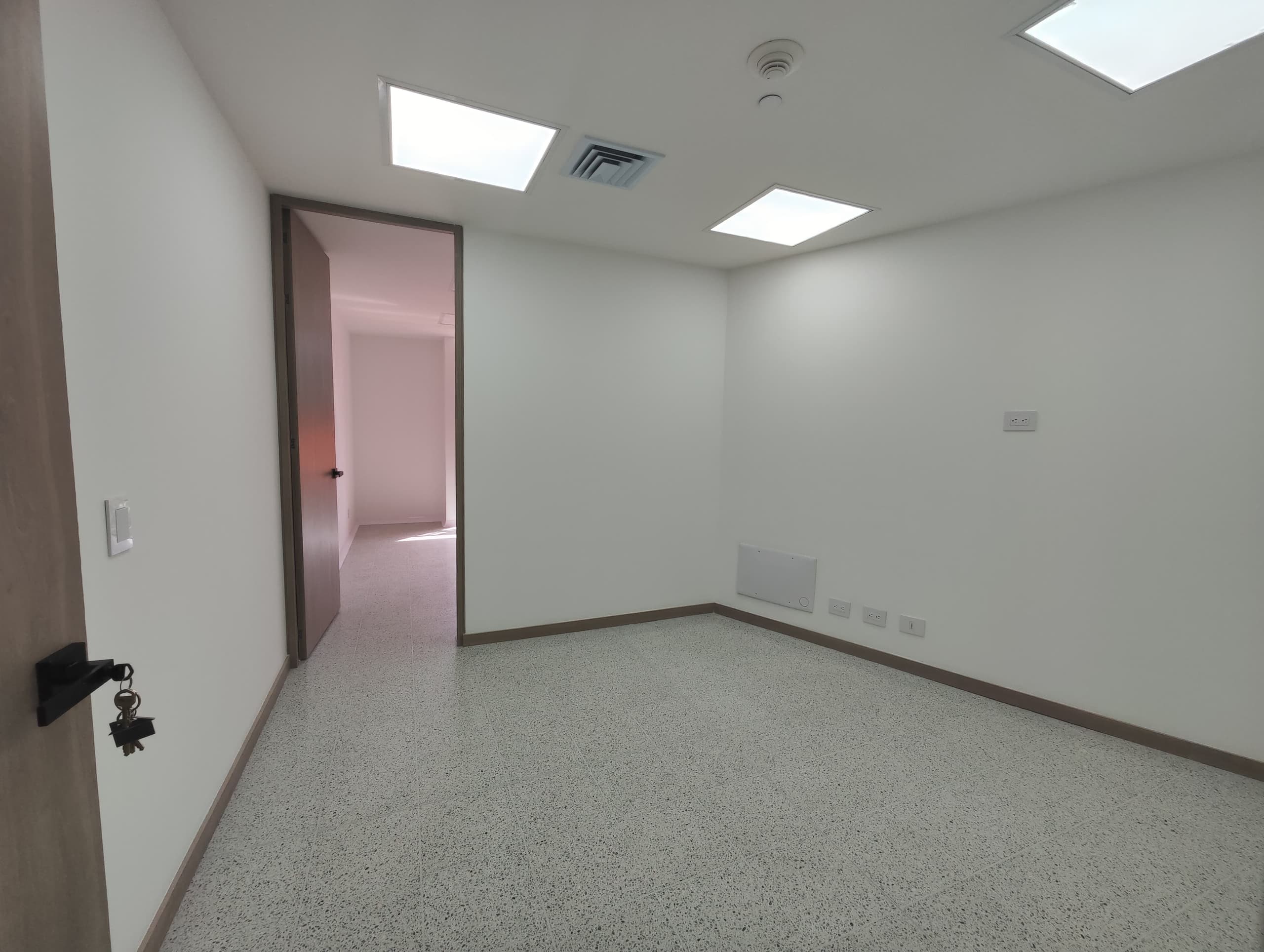 Consultorio en arriendo en San Diego, El Poblado, Medellín — foto 2 de 9