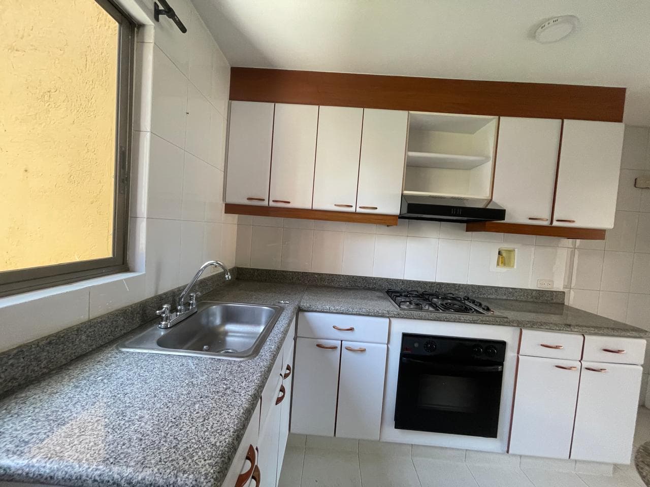 Apartamento en arriendo en La Loma De Los Bernal, Belen, Medellín — foto 5 de 20