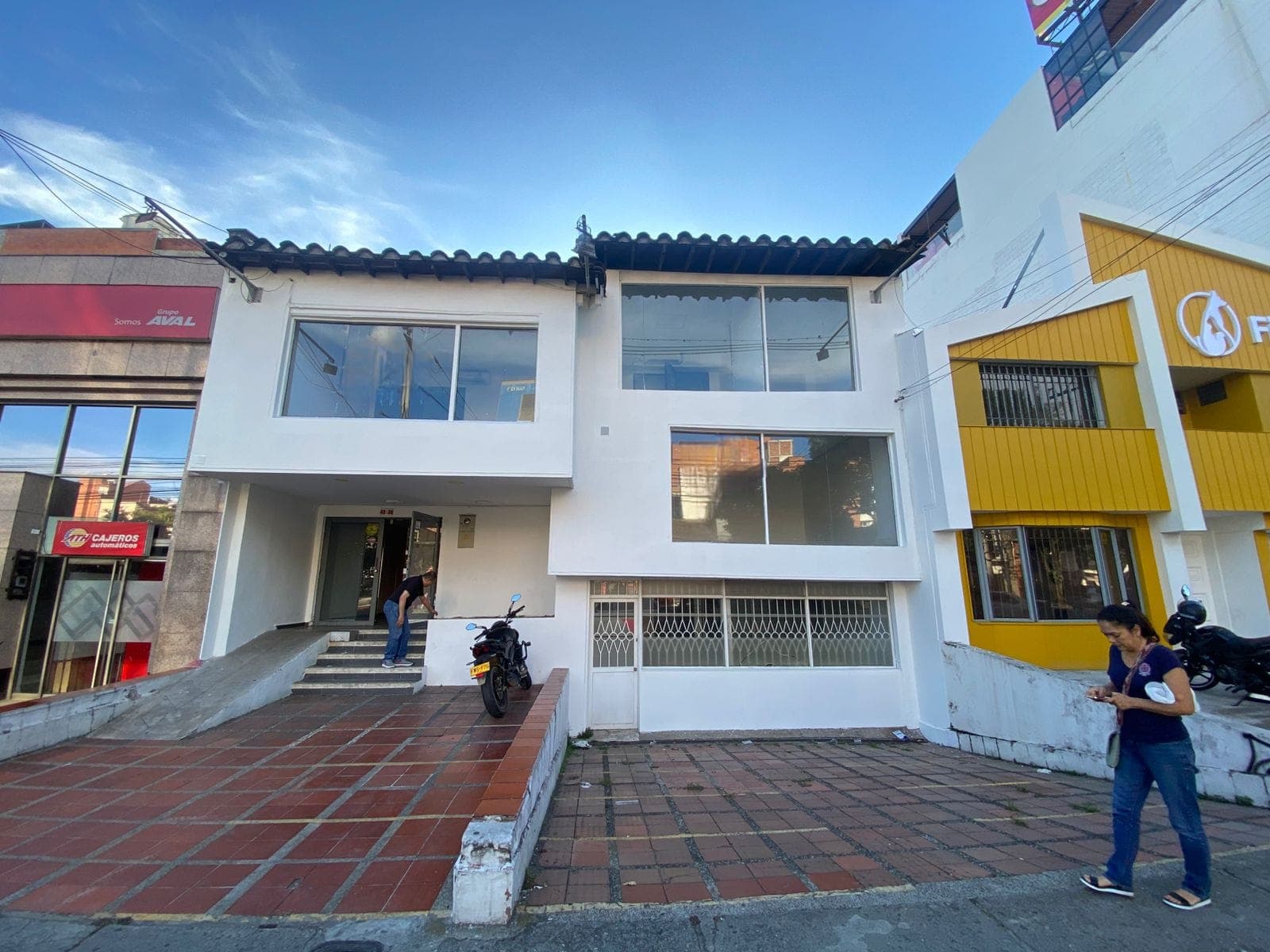 Local en arriendo en La Floresta, La America, Medellín — foto 1 de 20