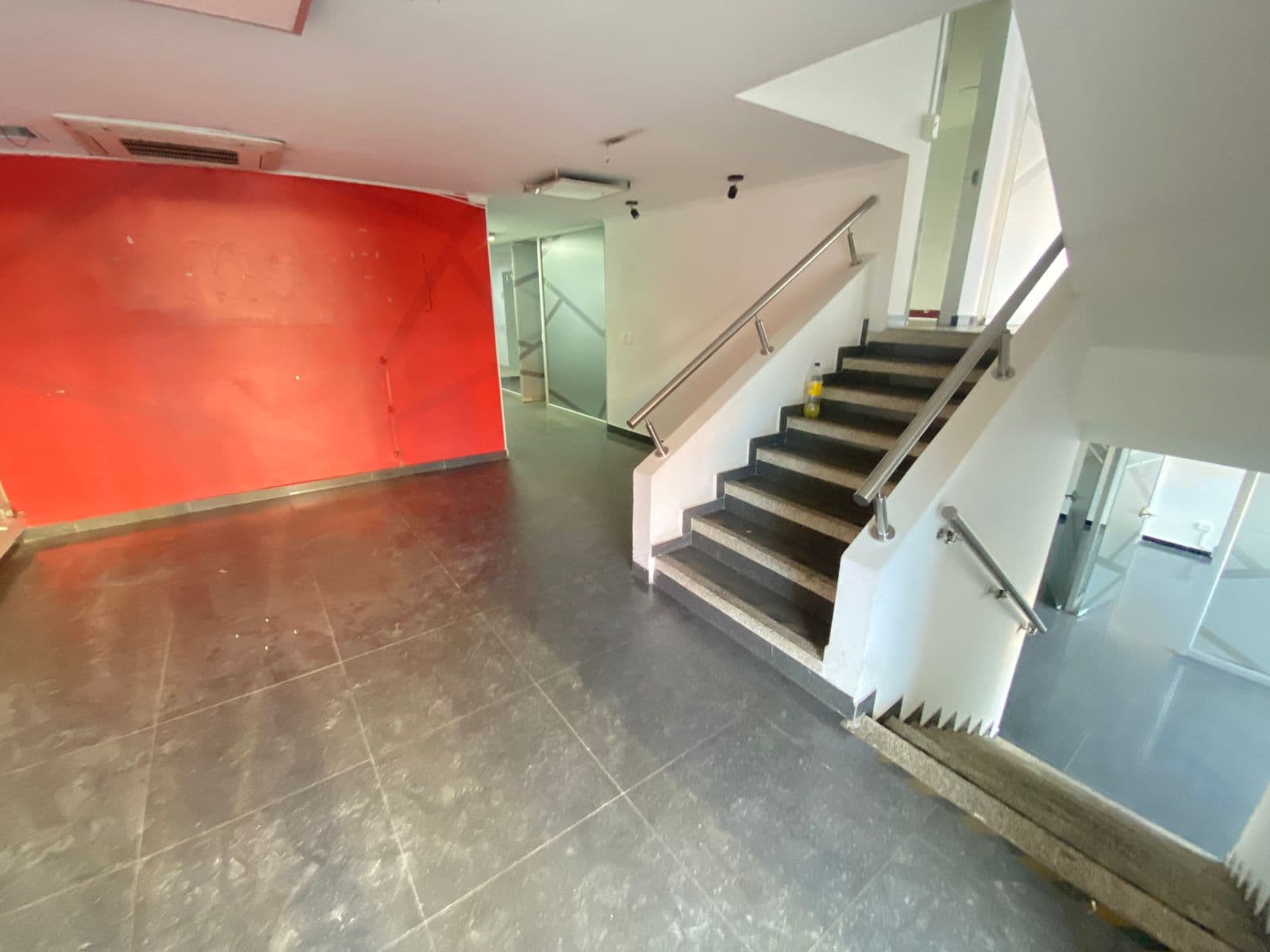 Local en arriendo en La Floresta, La America, Medellín — foto 4 de 20