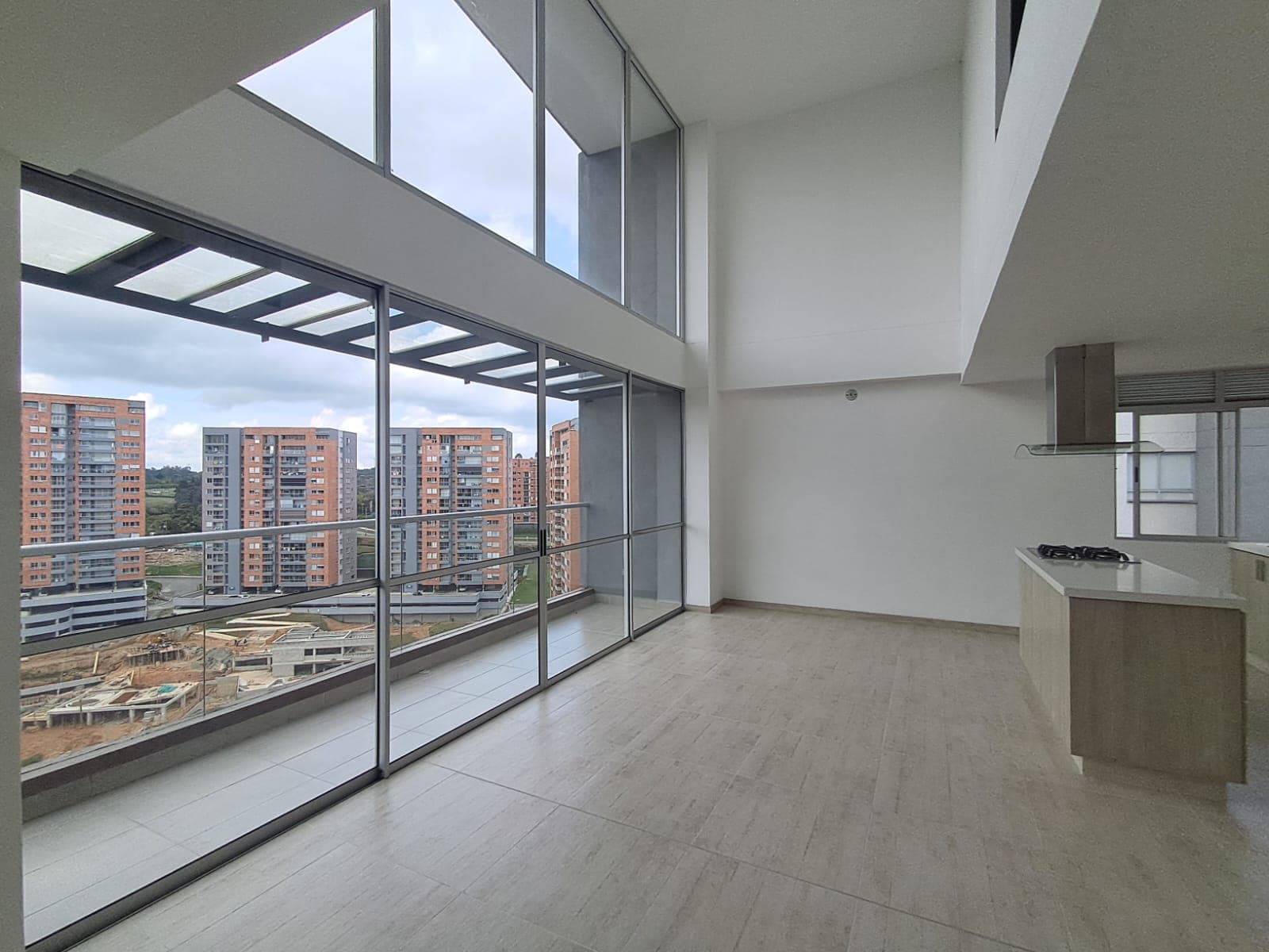Apartamento en arriendo en Los Colegios, Rionegro — foto 1 de 20