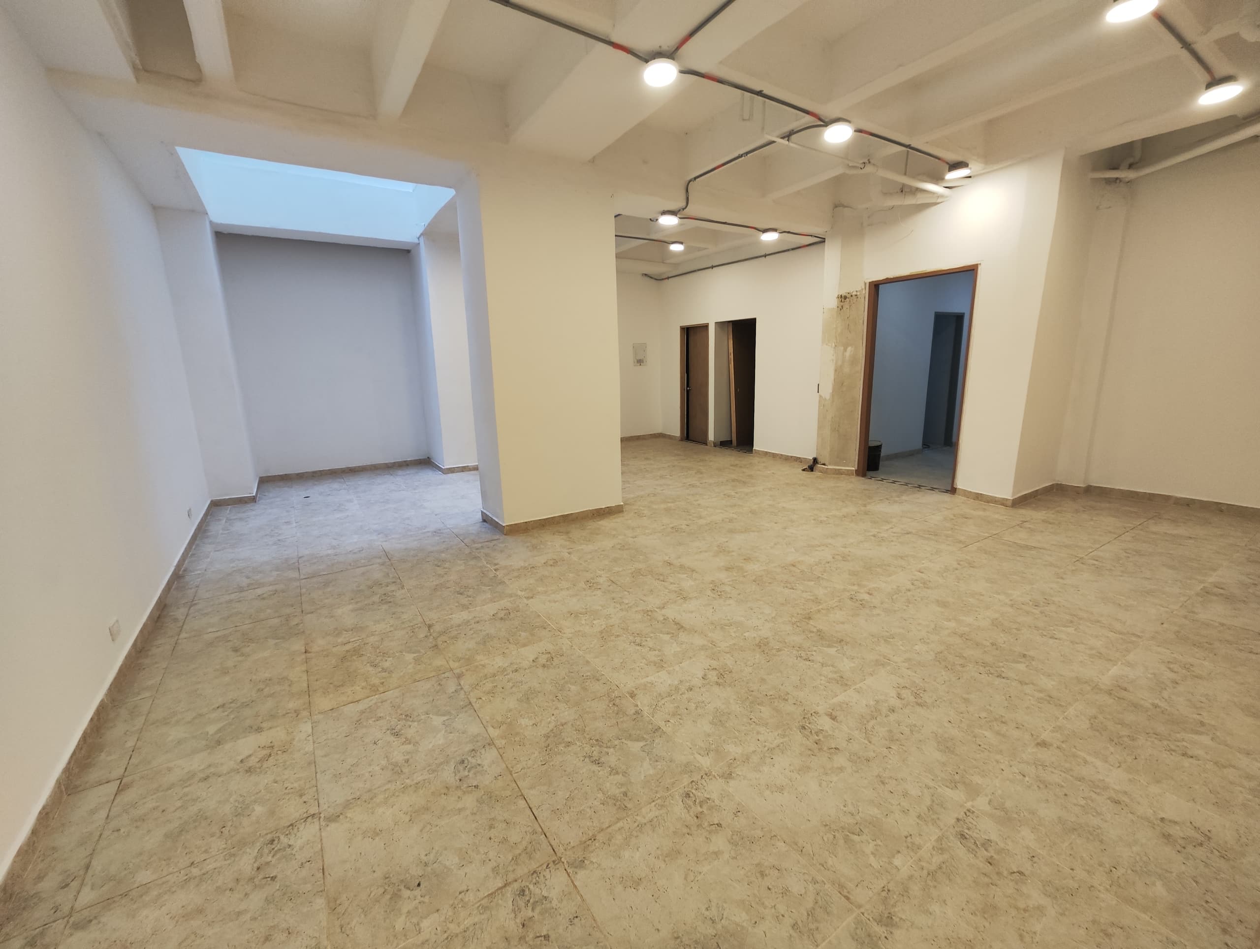 Local en arriendo en Laureles, Medellín — foto 4 de 8